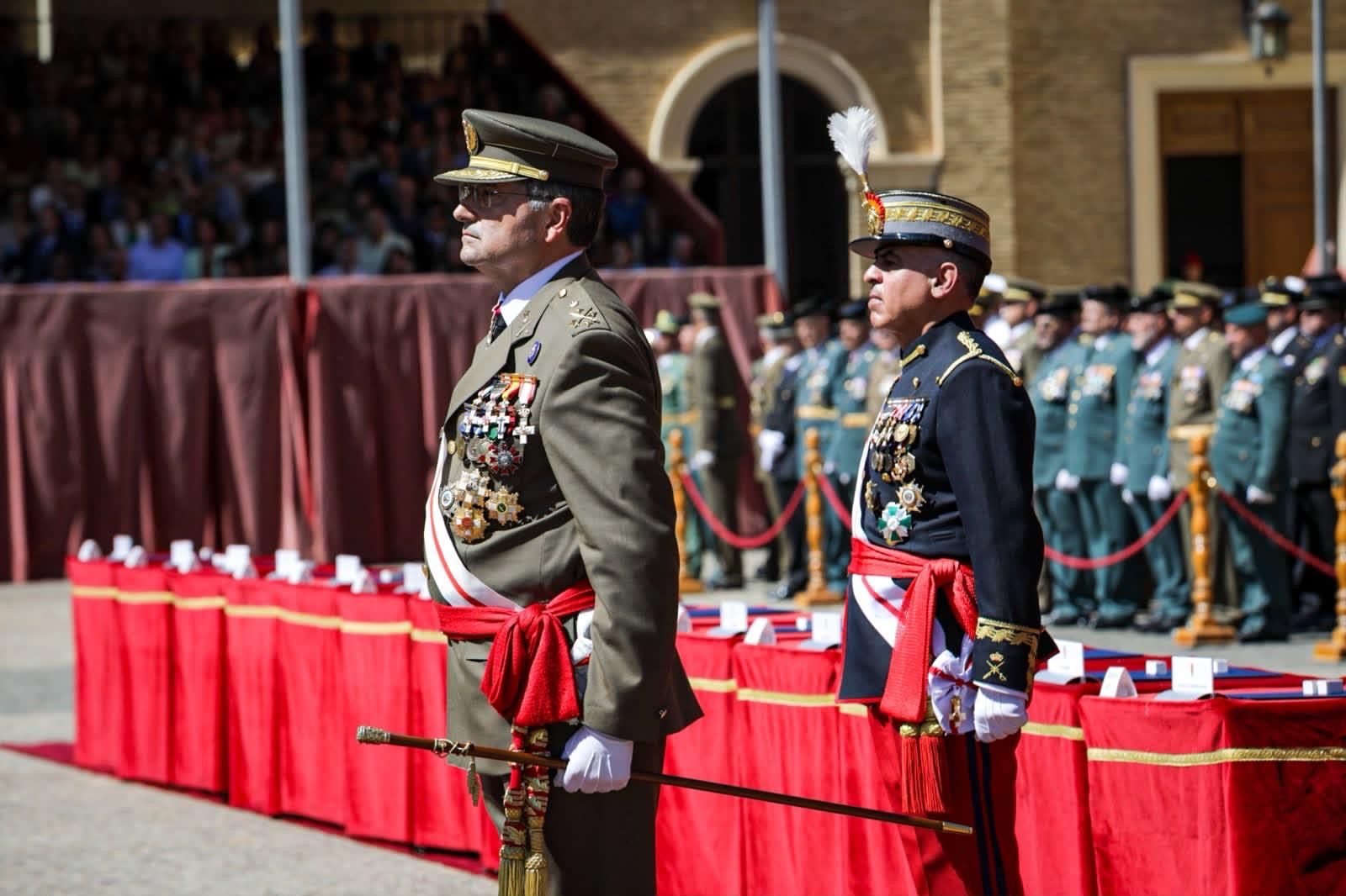 Casi 500 nuevos oficiales se incorporan al Ejército de Tierra y de la Guardia Civil