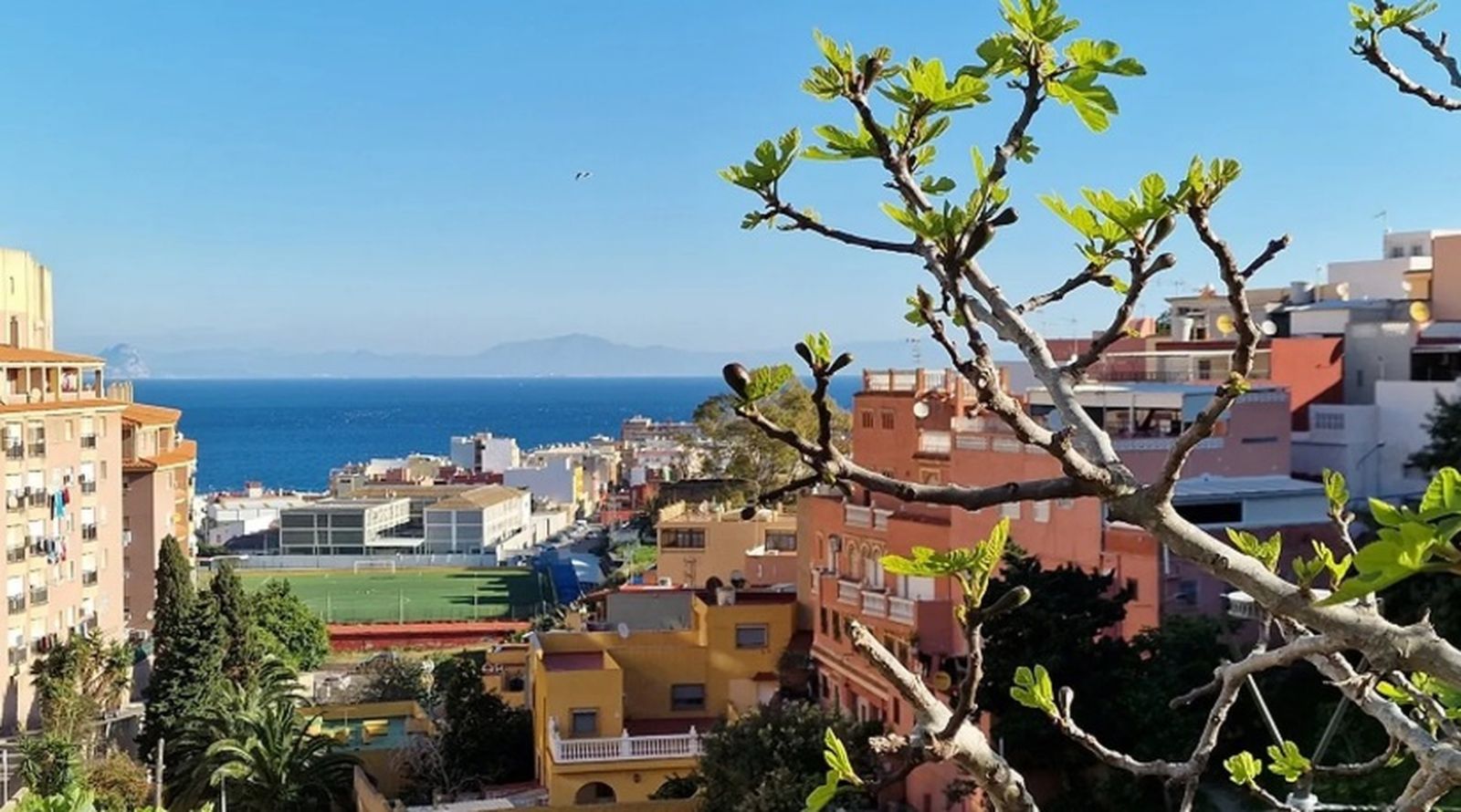 La evolución prevista para el fin de semana mantiene la misma tendencia. El sábado se espera un predominio claro del sol y temperaturas ligeramente más altas