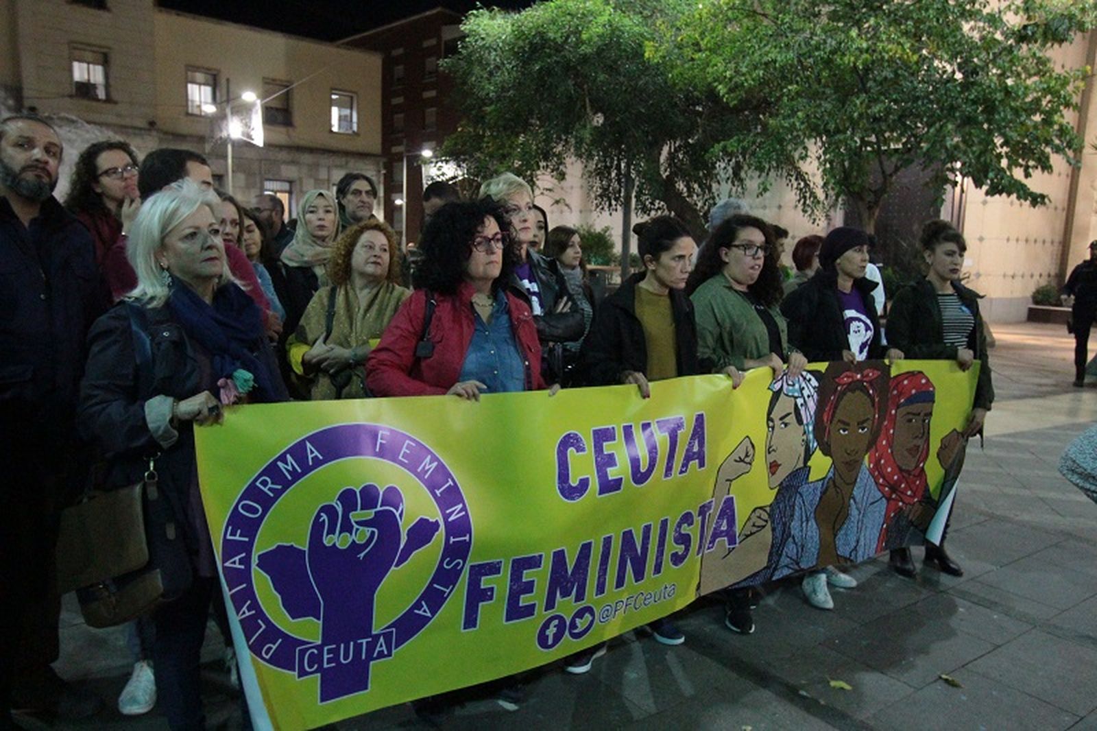 3430_plataforma-femeniosta-001