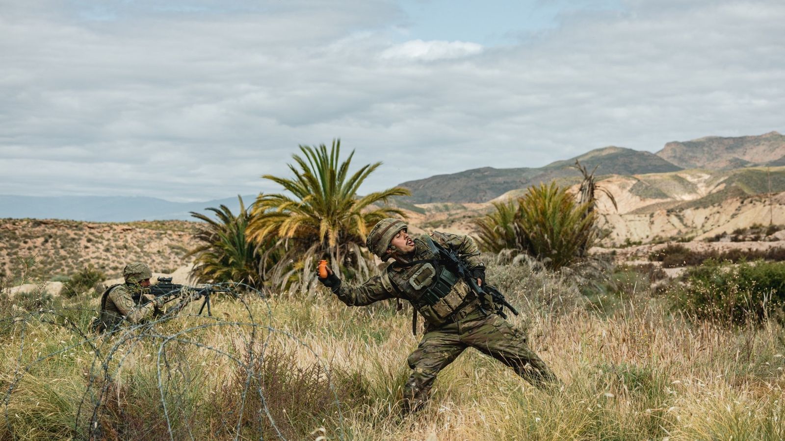 El Tercio Duque de Alba intensifican su adiestramiento en Almería con maniobras ofensivas de alta exigencia