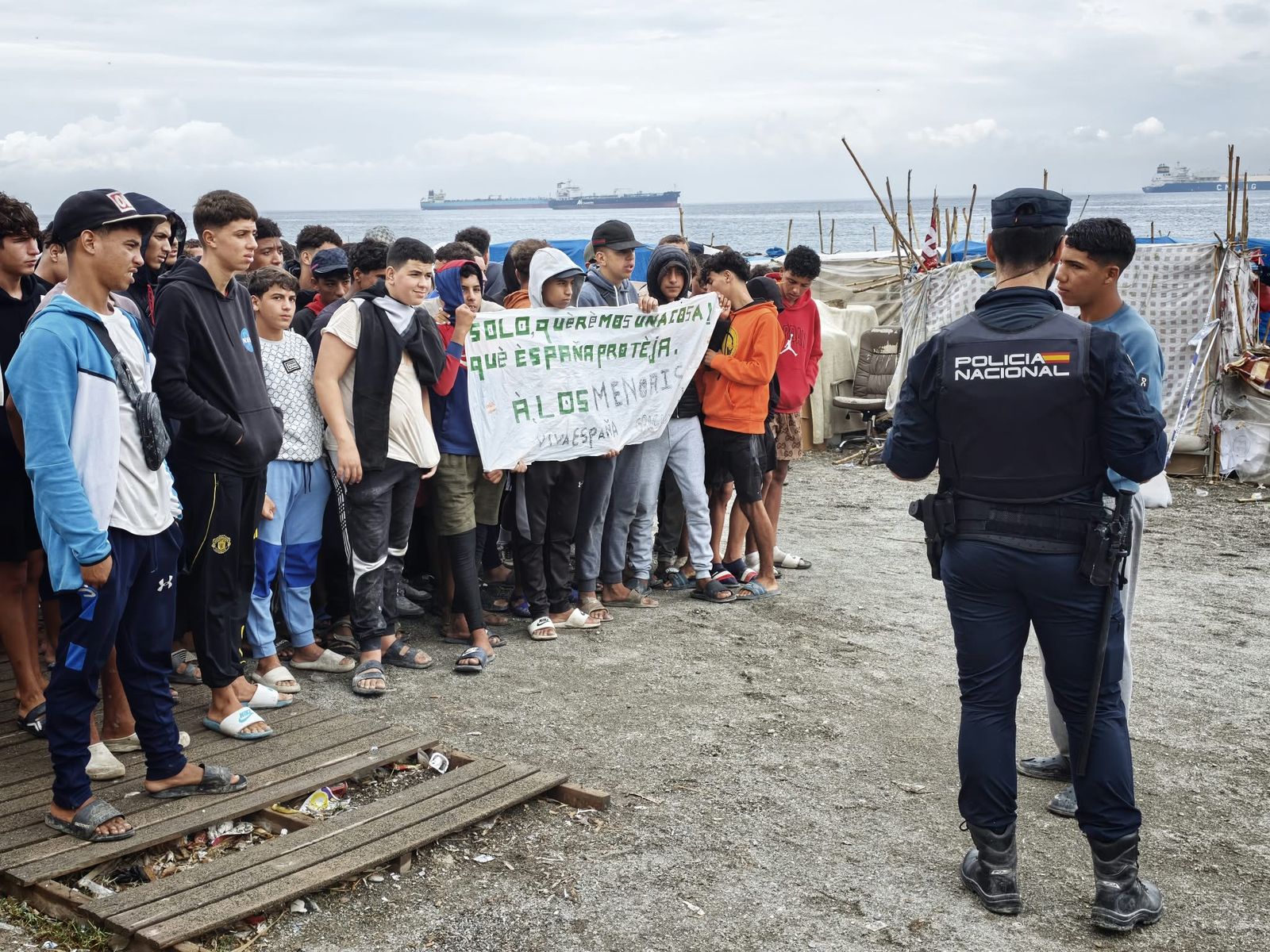 Menores migrantes alzan la voz en el Trampolín y reclaman protección