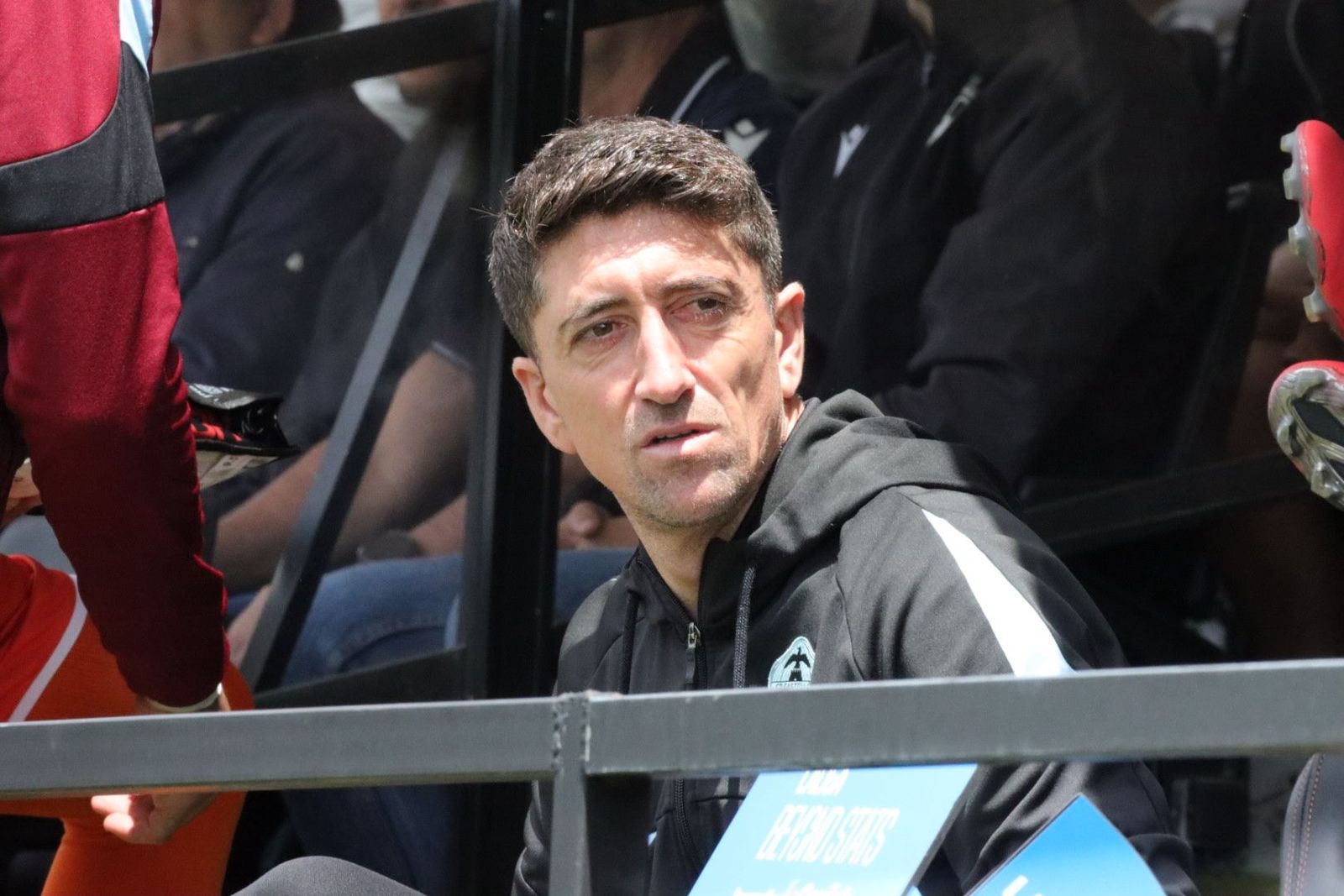 Pablo Hernández destaca las ocasiones falladas de su equipo y critica la falta de acierto. El entrenador también elogió la temporada realizada por la AD Ceuta