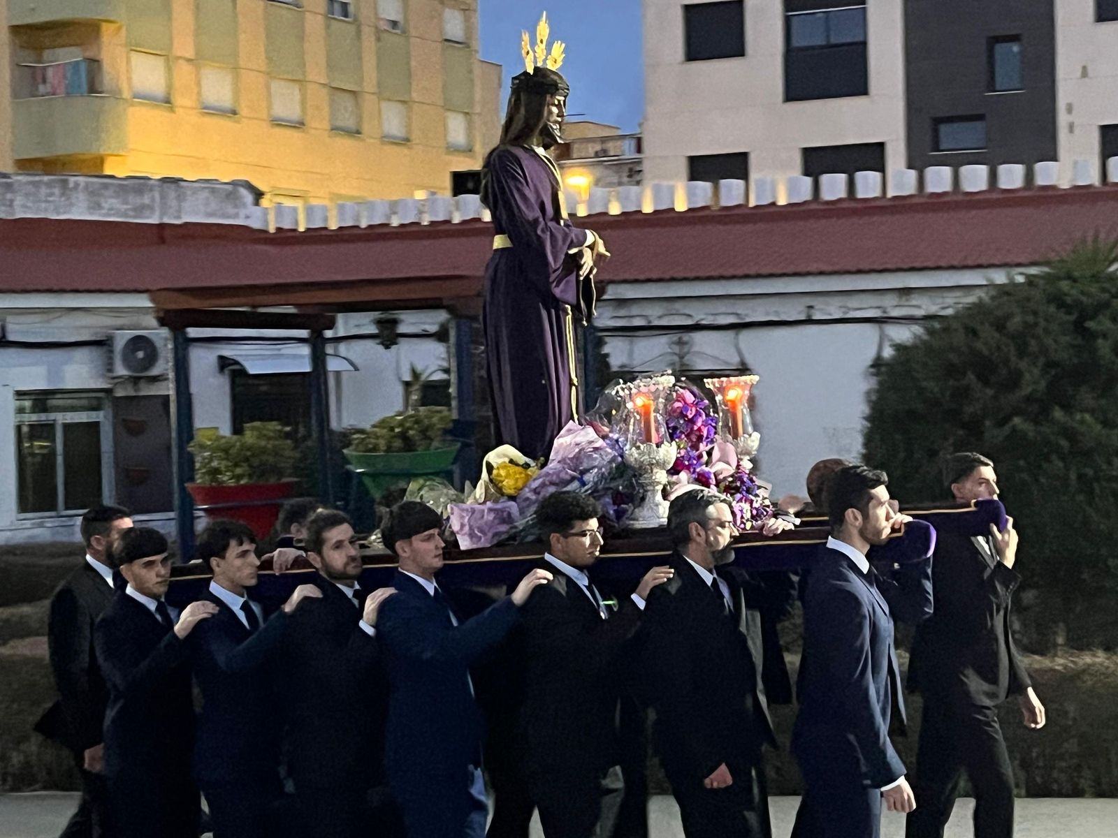 Así está siendo el traslado del Medinaceli y su Madre desde la barriada del Príncipe