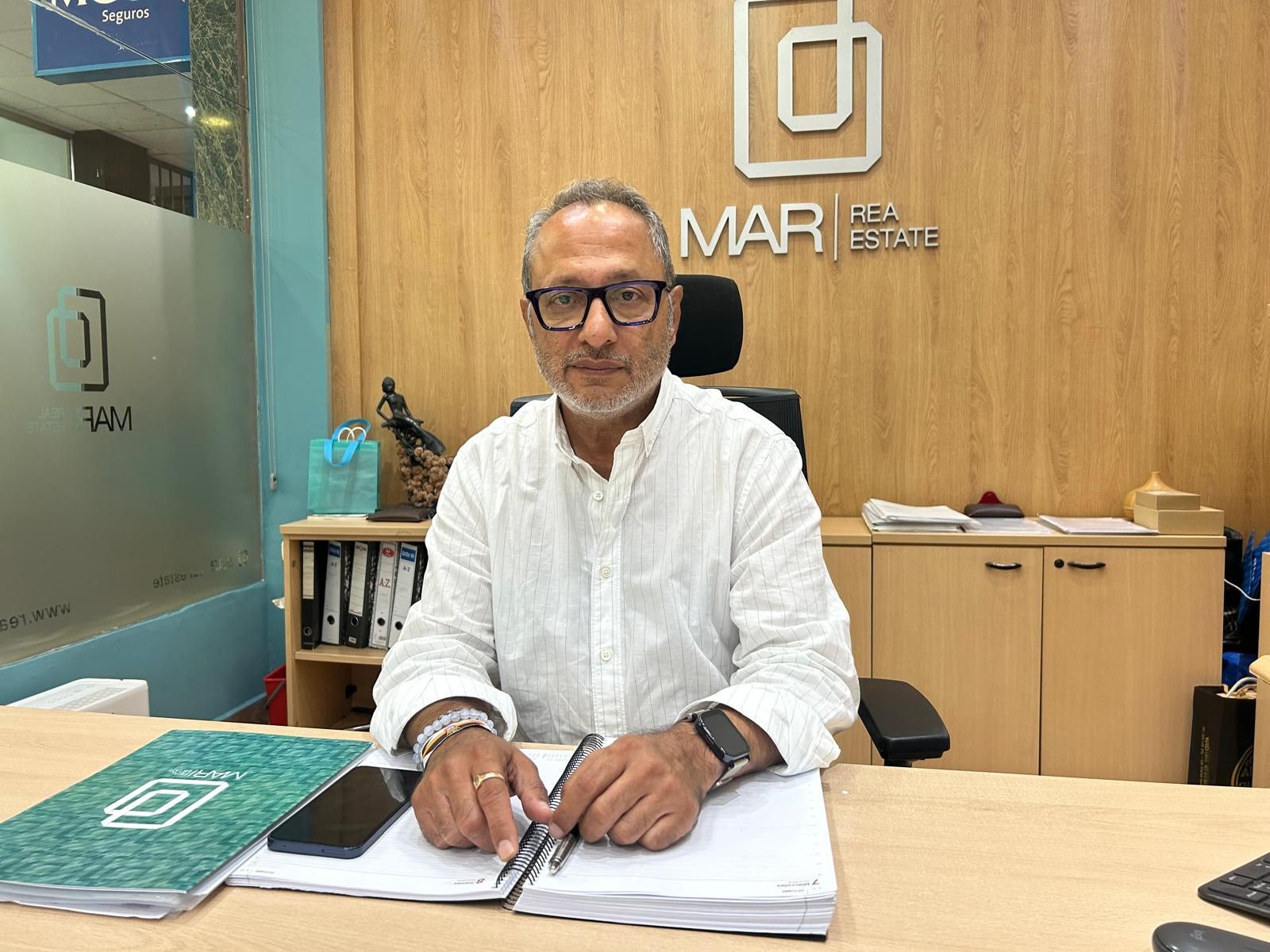 El gerente de la inmobiliaria ceutí Mar Real Estate, Suresh Dhanwani