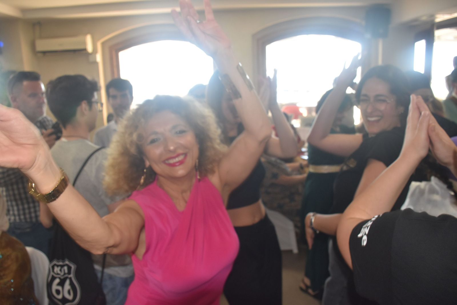 La tradicional Fiesta del Sacrificio reúne a 200 mayores entre música, baile y tradición