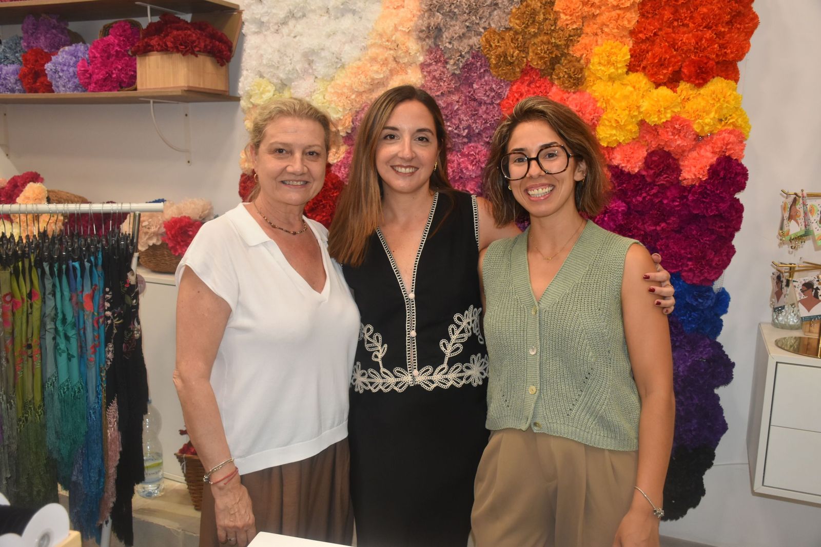 Vestir en las Fiestas Patronales y apostar por el comercio de Ceuta