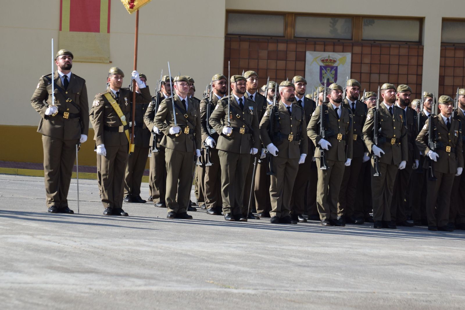 El Regimiento de Ingenieros 7 honra a San Fernando en una solemne parada militar en El Jaral