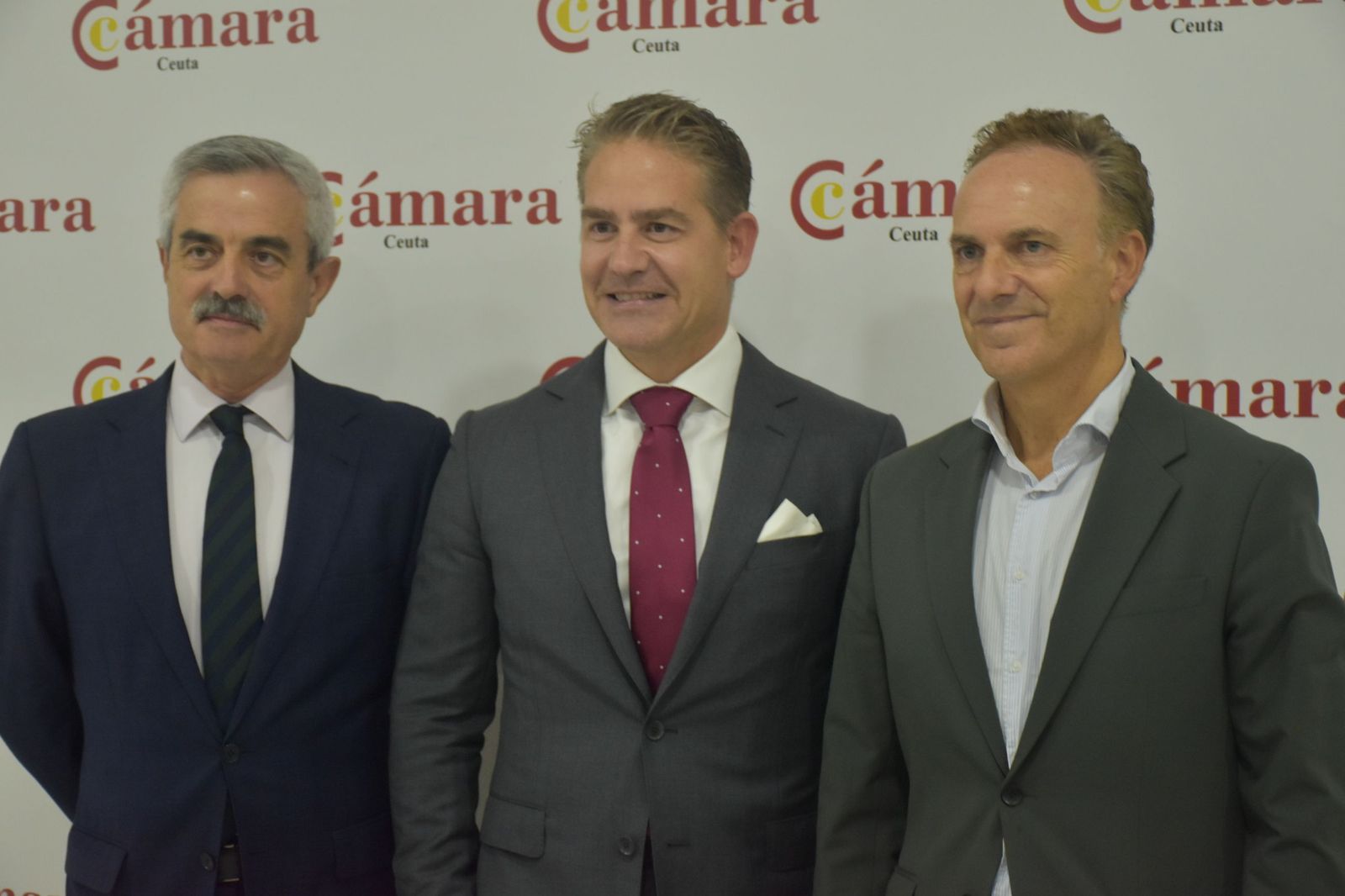 Luhay Hamido recibe la Medalla de Oro de la Cámara por su compromiso con el deporte ceutí