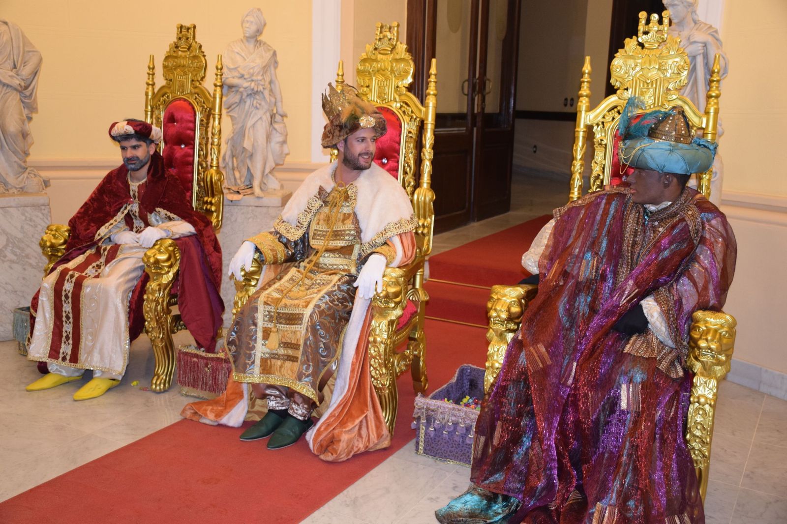 Los emisarios reales llegan a Ceuta para recoger los deseos antes de Reyes