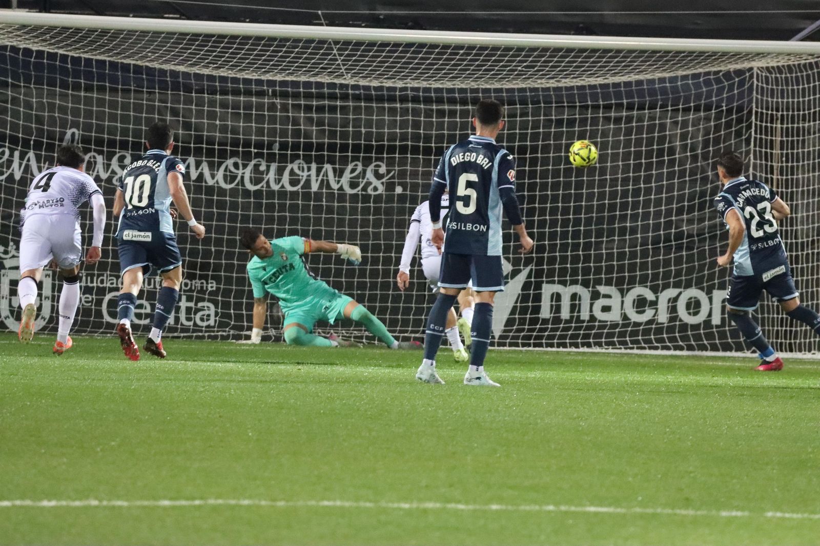 Las mejores imágenes del AD Ceuta – Córdoba CF en el Alfonso Murube