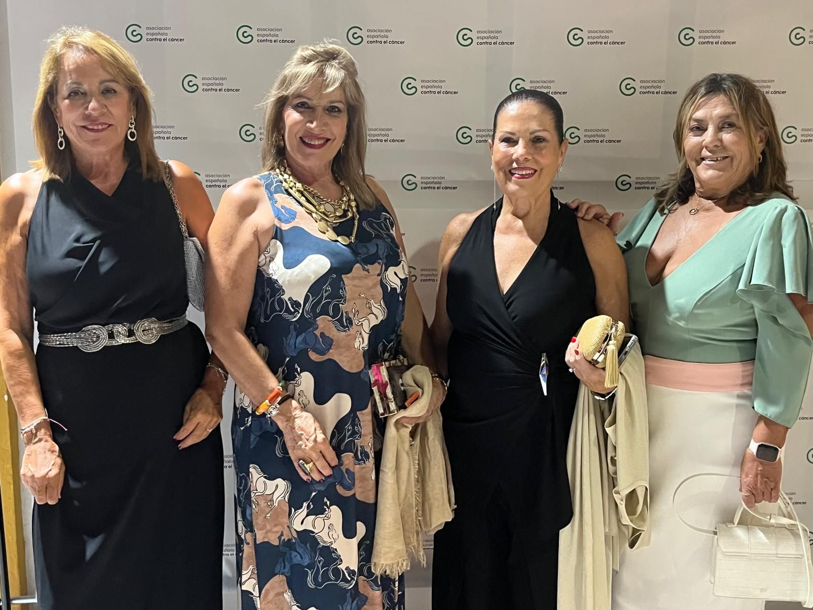 FOGALERÍA | La cena benéfica en Ceuta de la AECC en imágenes