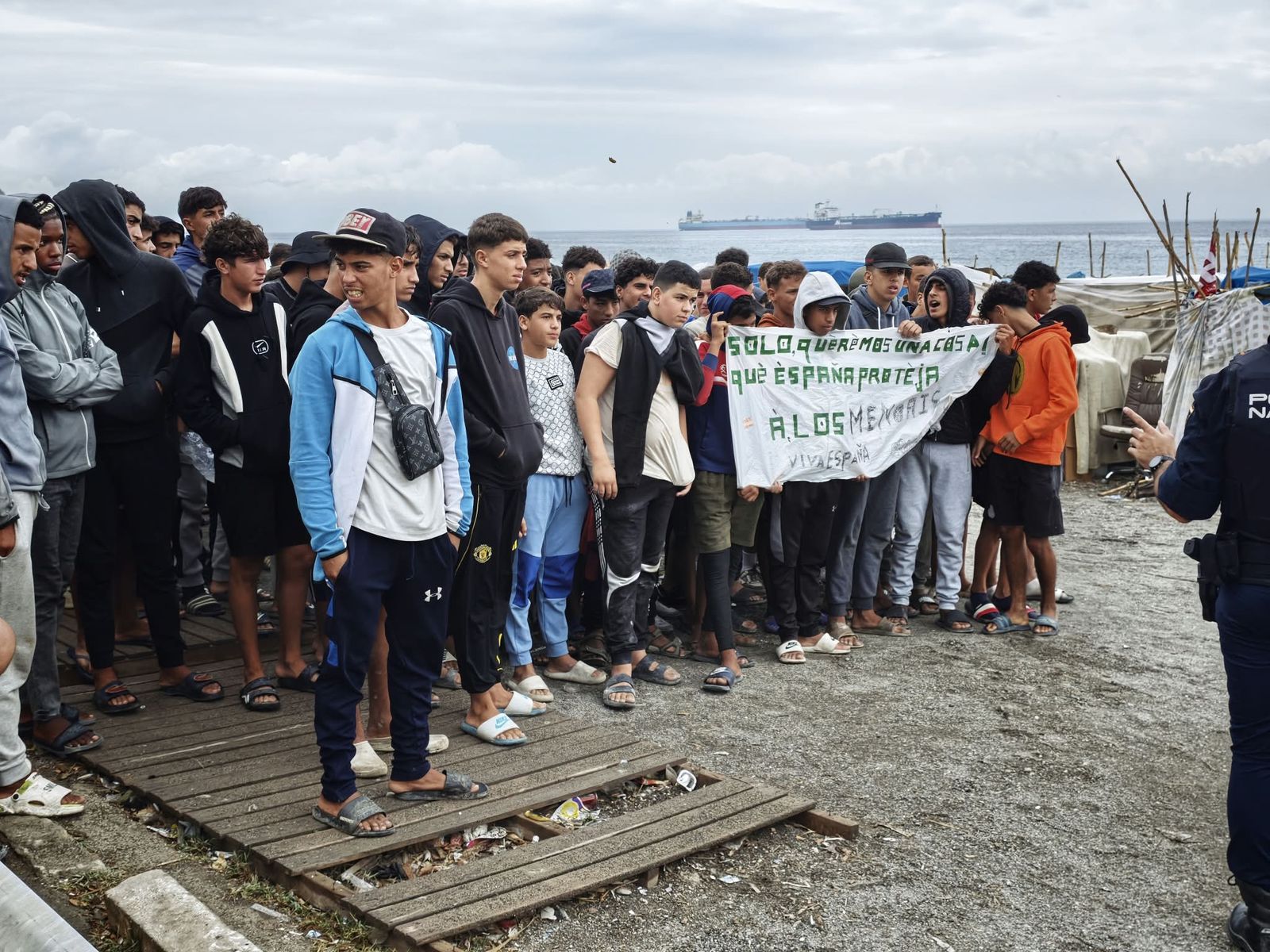 Menores migrantes alzan la voz en el Trampolín y reclaman protección