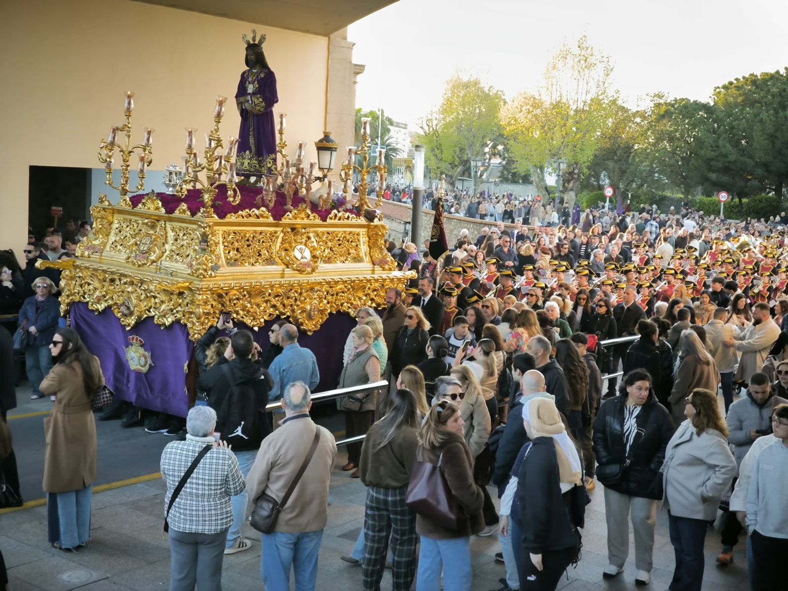 El Medinaceli y María de los Dolores: esencia pura de Ceuta en plena primavera
