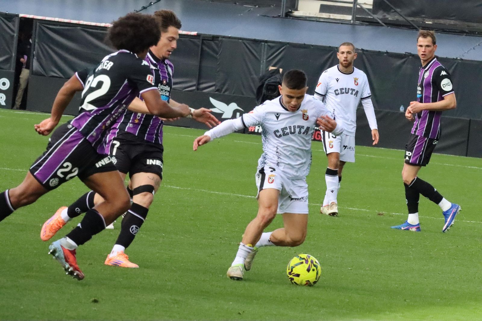 La AD Ceuta pone fin a su buena racha como local