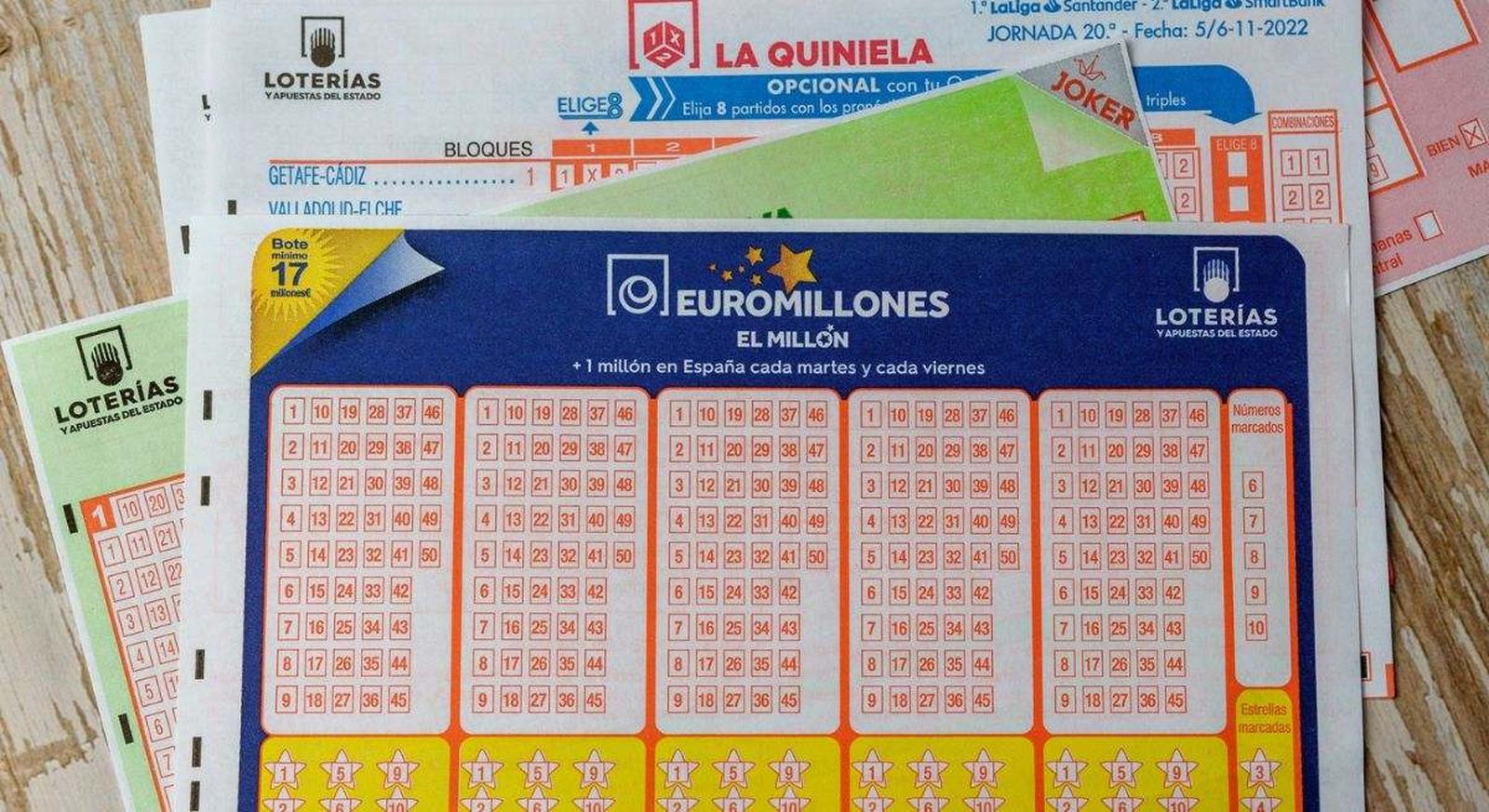 Cada boleto de Euromillones incluye automáticamente un código único compuesto por tres letras y cinco números (por ejemplo: ABC12345), que se imprime en el resguardo virtual