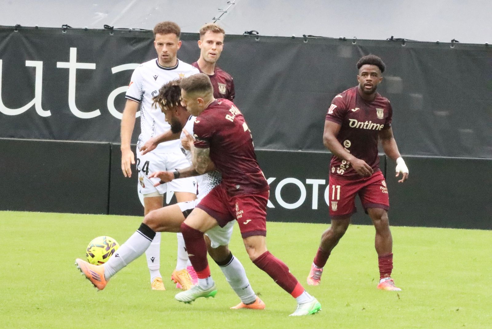 FOTOGALERÍA | El intenso encuentro entre la AD Ceuta y el Leganés en el Alfonso Murube