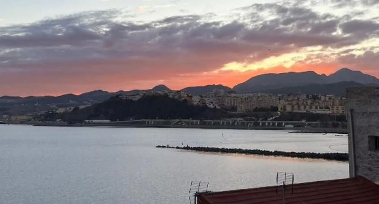 La probabilidad de lluvia será del 0% durante todo el miércoles, consolidando una jornada tranquila y sin sobresaltos meteorológicos