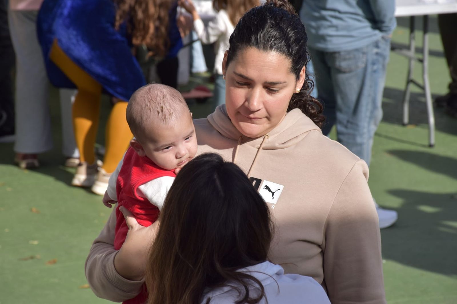 La Navidad llega a la Marina con una fiesta infantil
