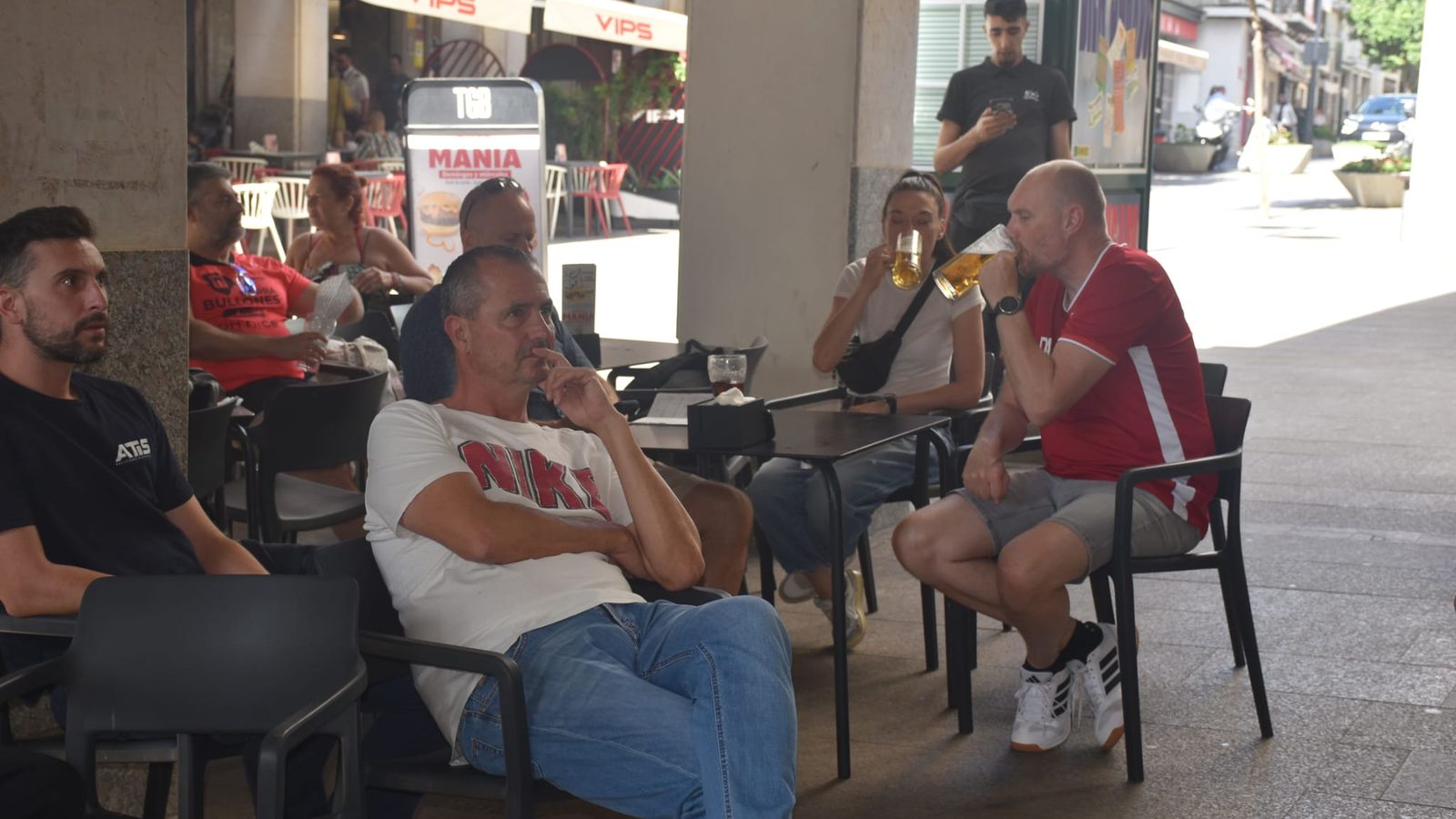 Ceuta vivió con intensidad el estreno de La Roja en el Mundial 2026