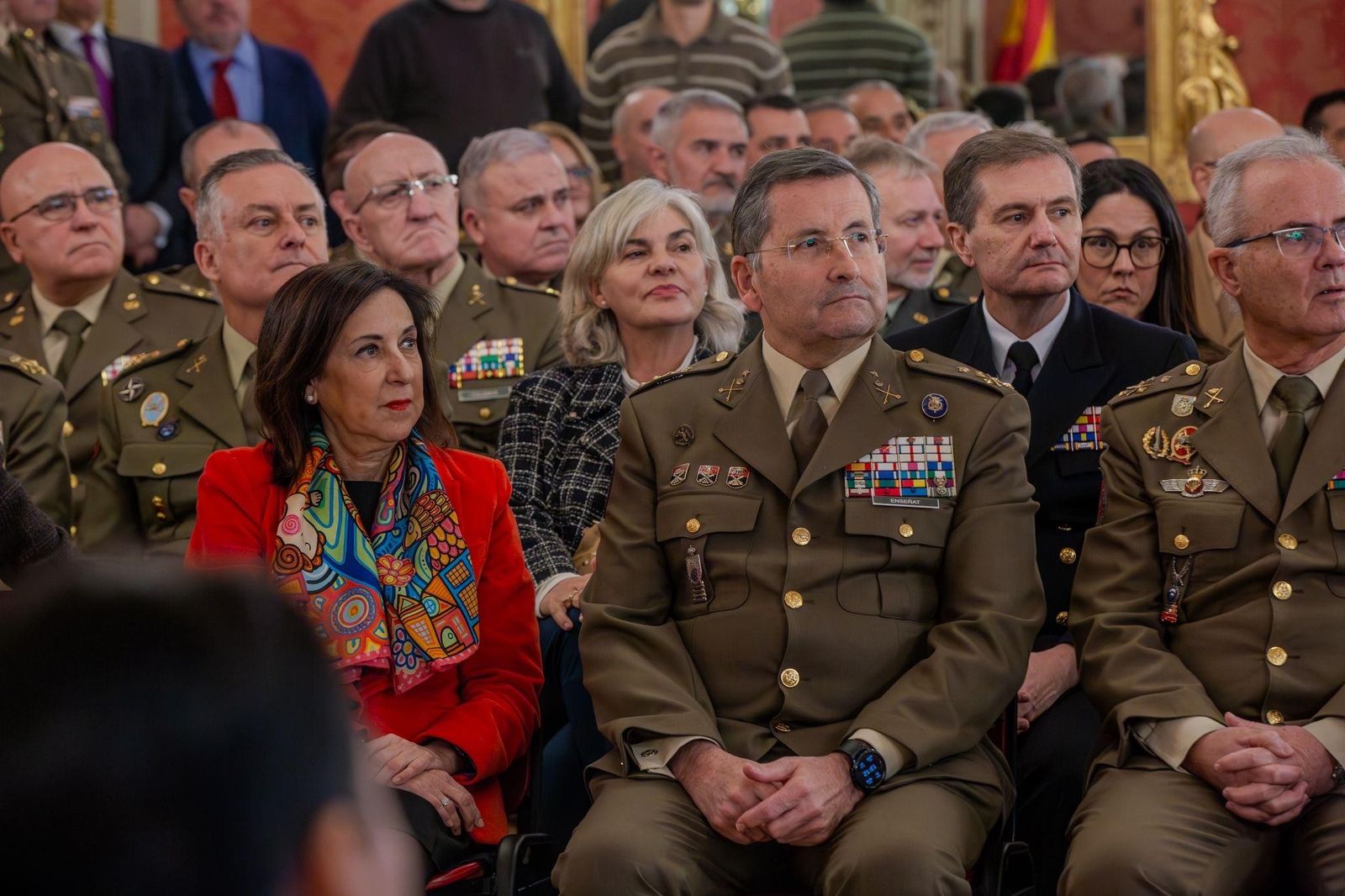 Acto del Ejército de Tierra, con la presencia de la ministra de Defensa y del Jefe de Estado Mayor del Ejército de Tierra