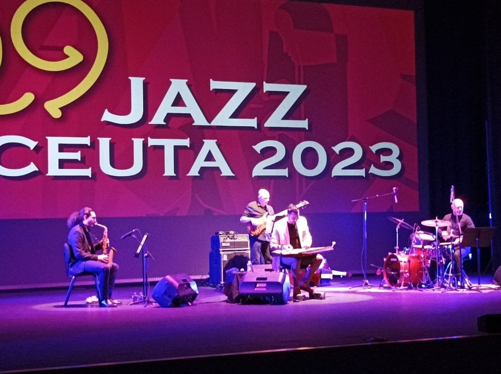 El concierto comenzó a las 21:00 en el Auditorio Revellín / FOTO NICOL´S