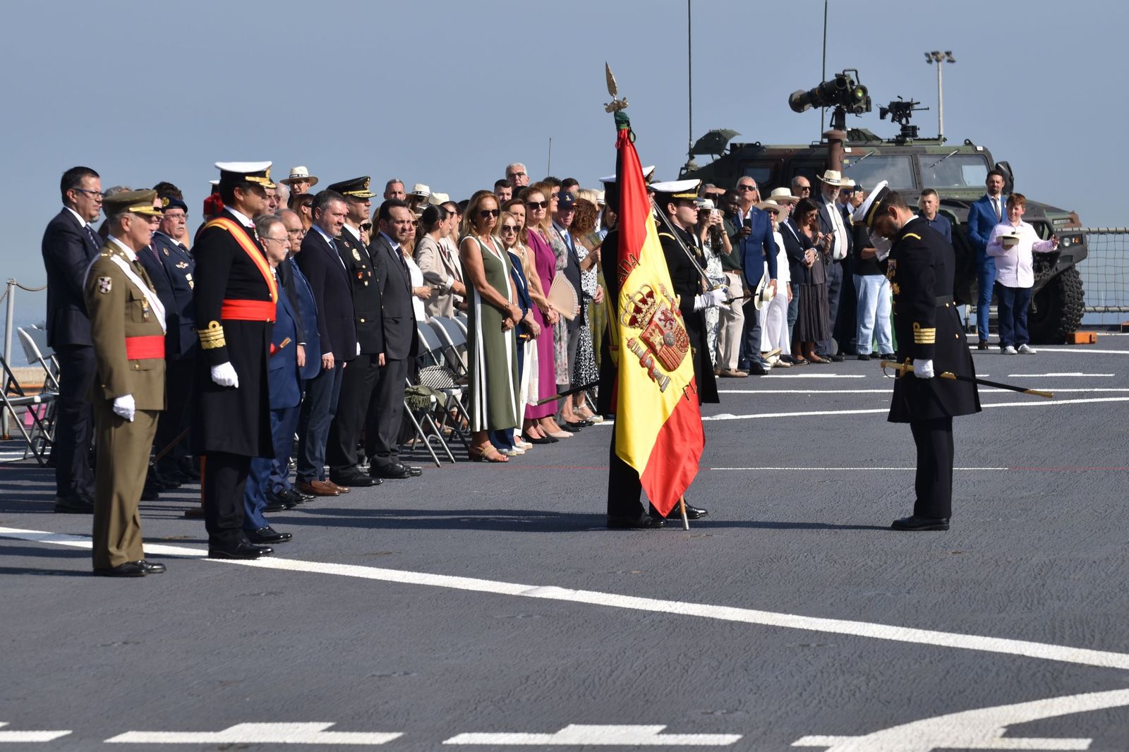 Emotiva jura de bandera a bordo del 'Castilla'