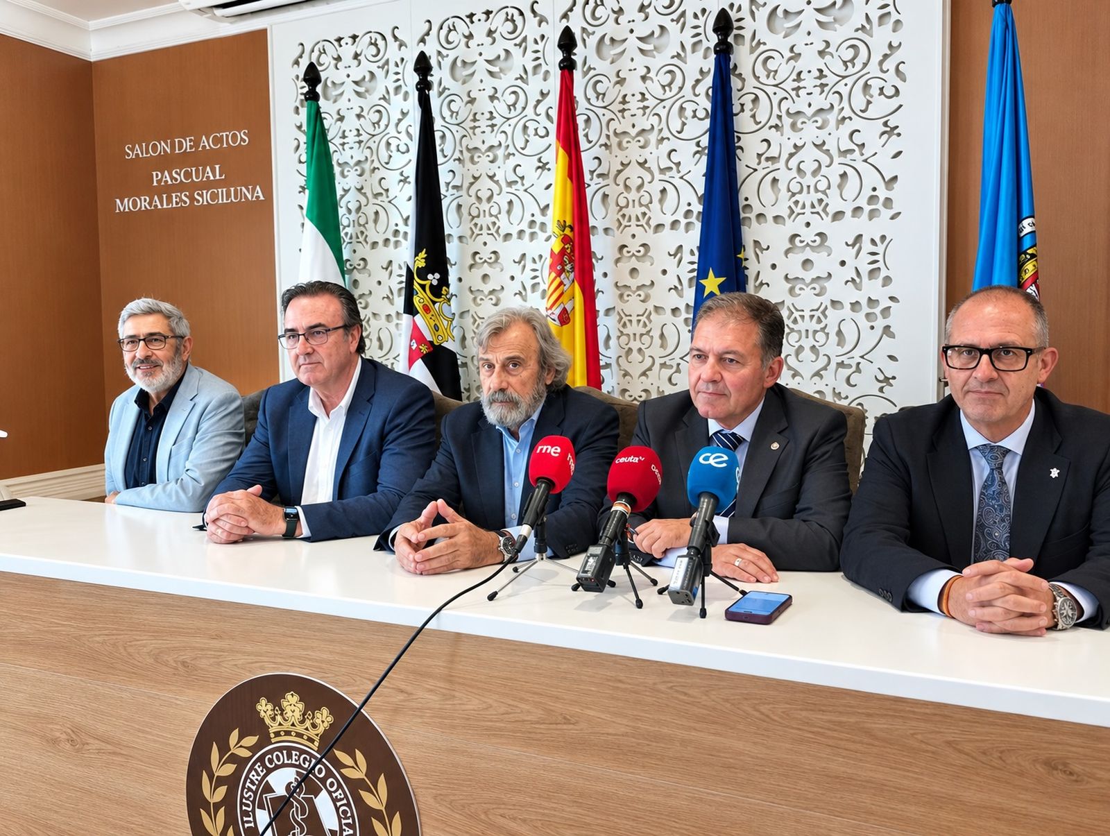 Representantes de la CESM, durante la rueda de prensa ofrecida en la sede del Colegio de Médicos