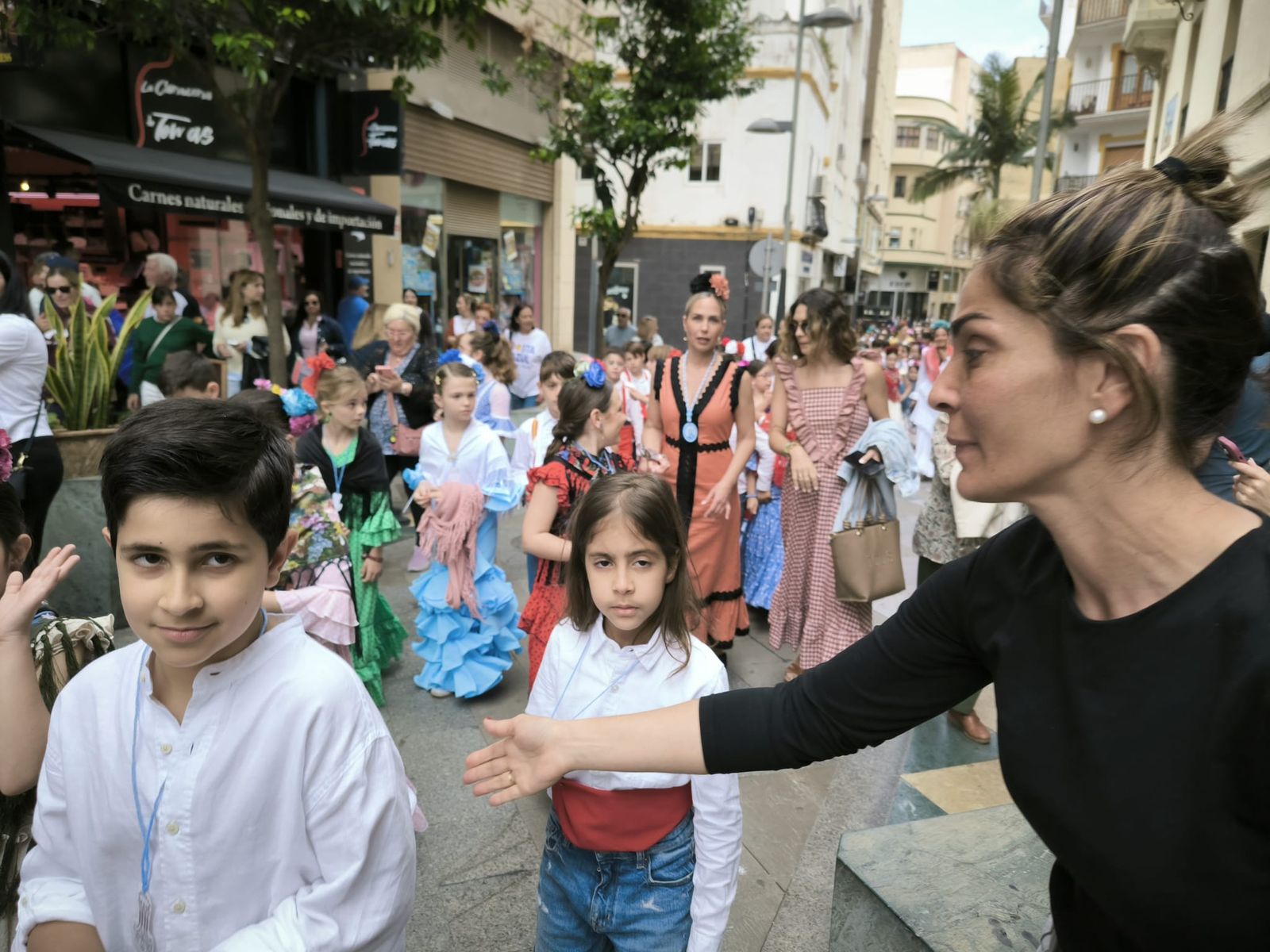 El Colegio La Inmaculada lleva la romería de Los Remedios al centro de Ceuta