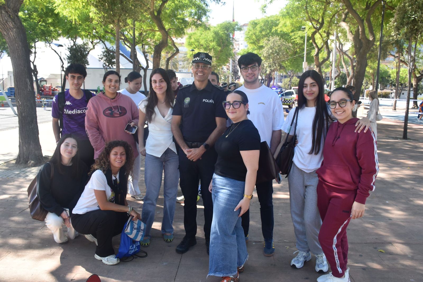 La Policía Local deslumbra a los pequeños de varios centros escolares
