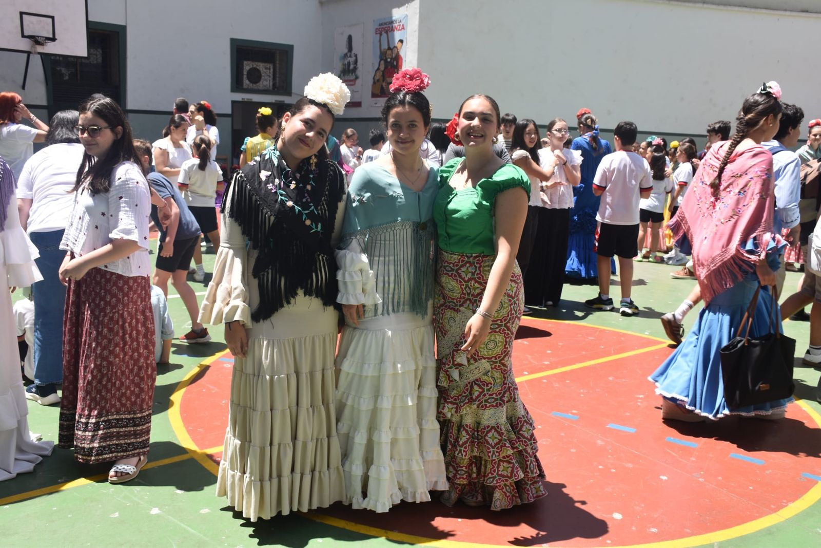 El Colegio de San Agustín disfruta de una feliz jornada solidaria con su Cruz de Mayo