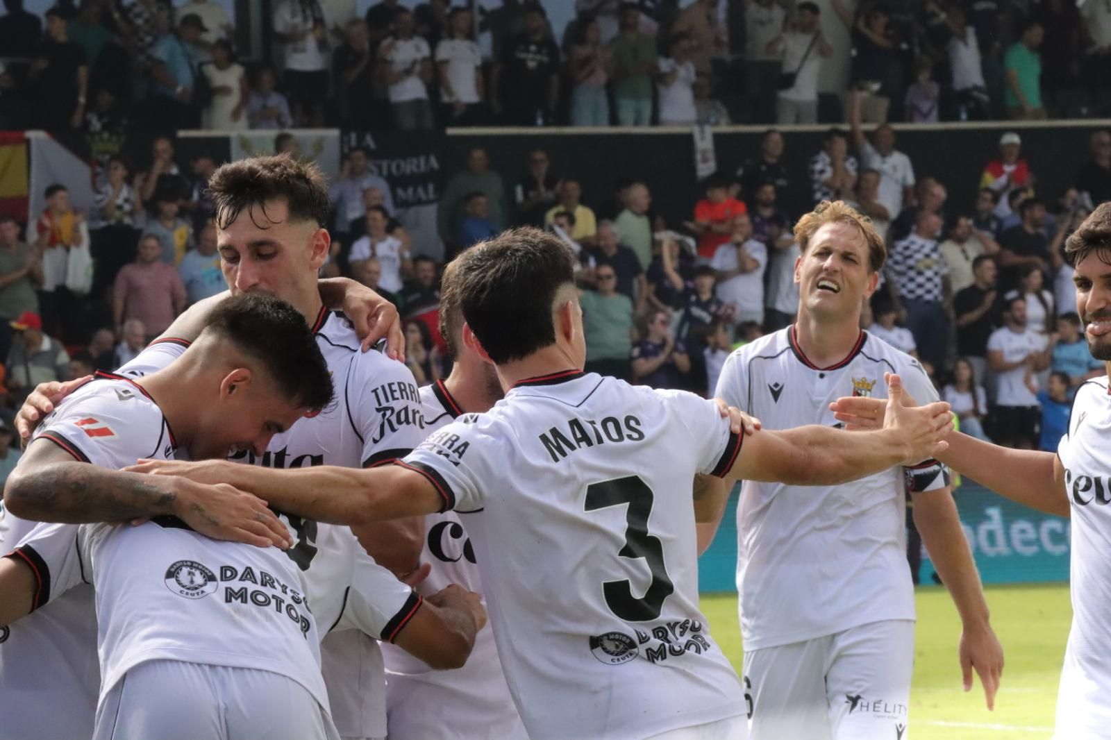 (3-1) Carlos Hernández se viste de héroe para remontar ante el Sanse