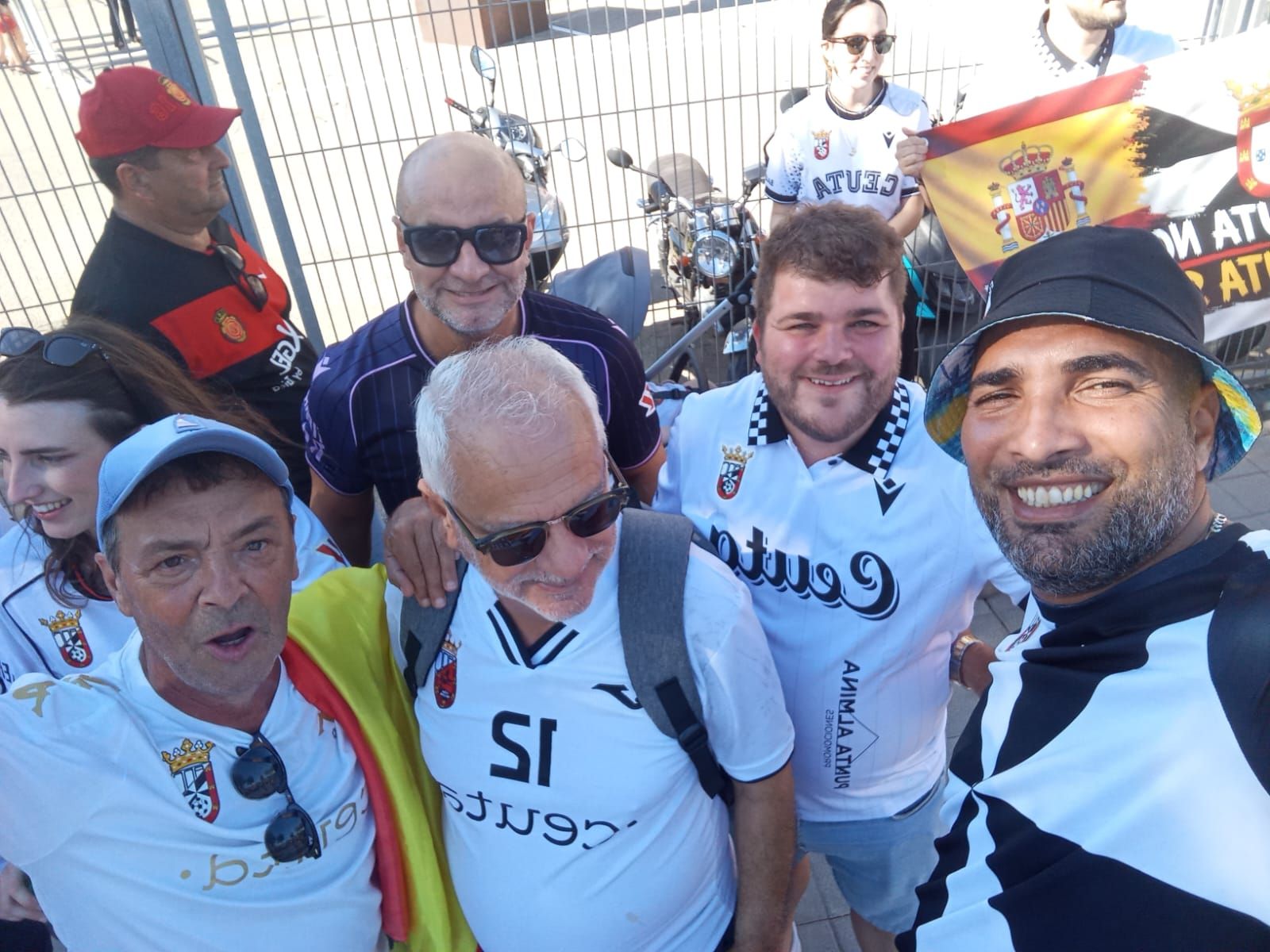 Gran  ambiente caballa antes de iniciar el encuentro ante el RCD Mallorca en el estadio Son Moix