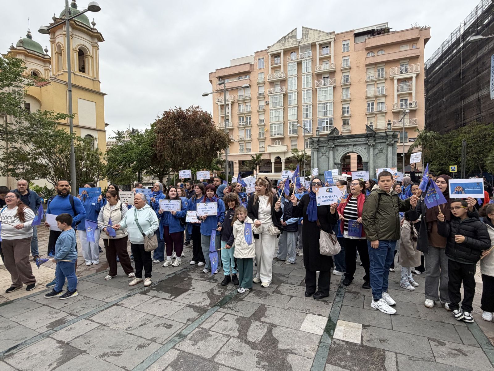 Ceuta se moviliza por el autismo en una marcha solidaria que reclama inclusión real