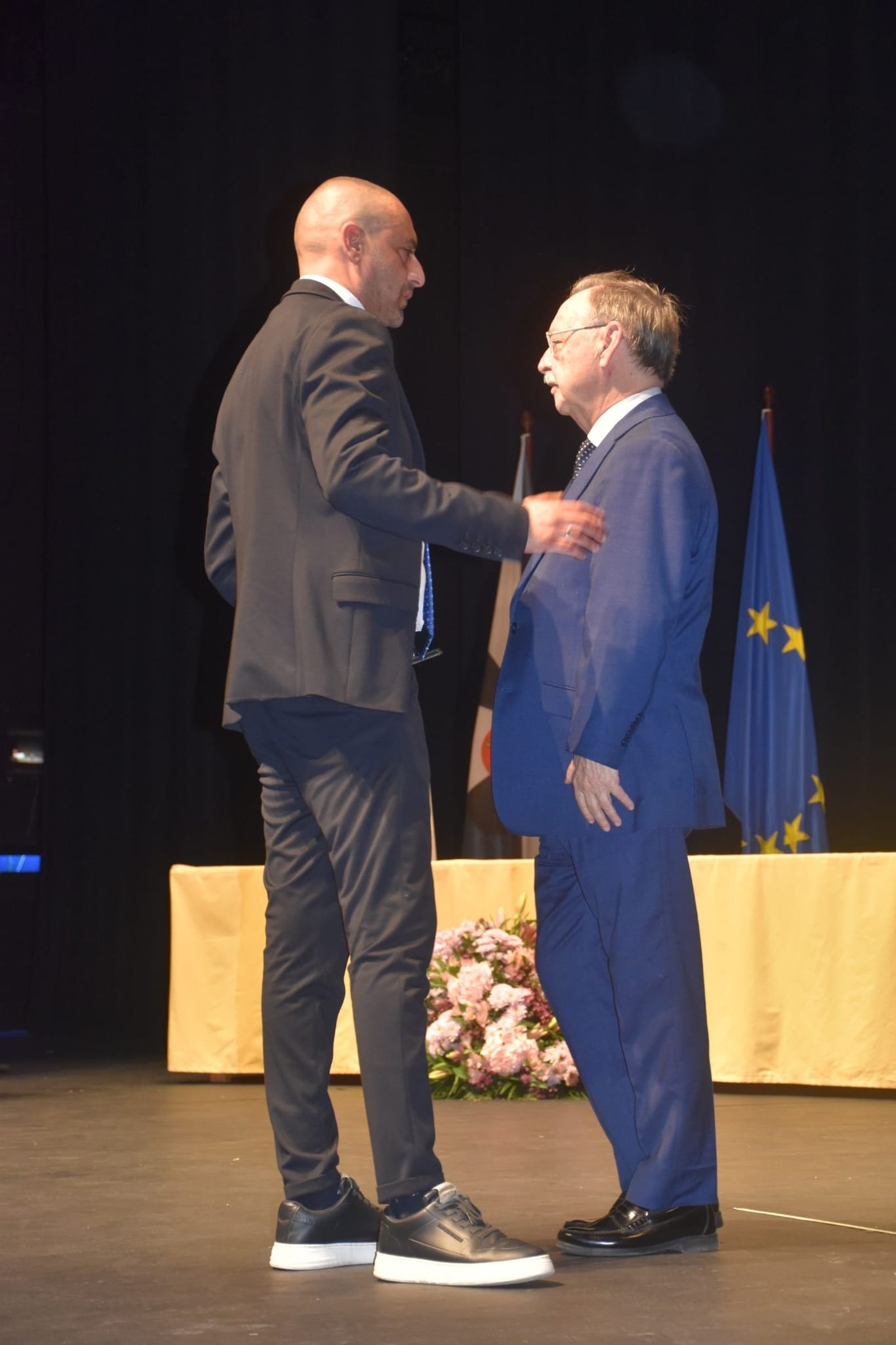 Ceuta ensalza el talento, esfuerzo y futuro de sus “héroes entre dos mares”