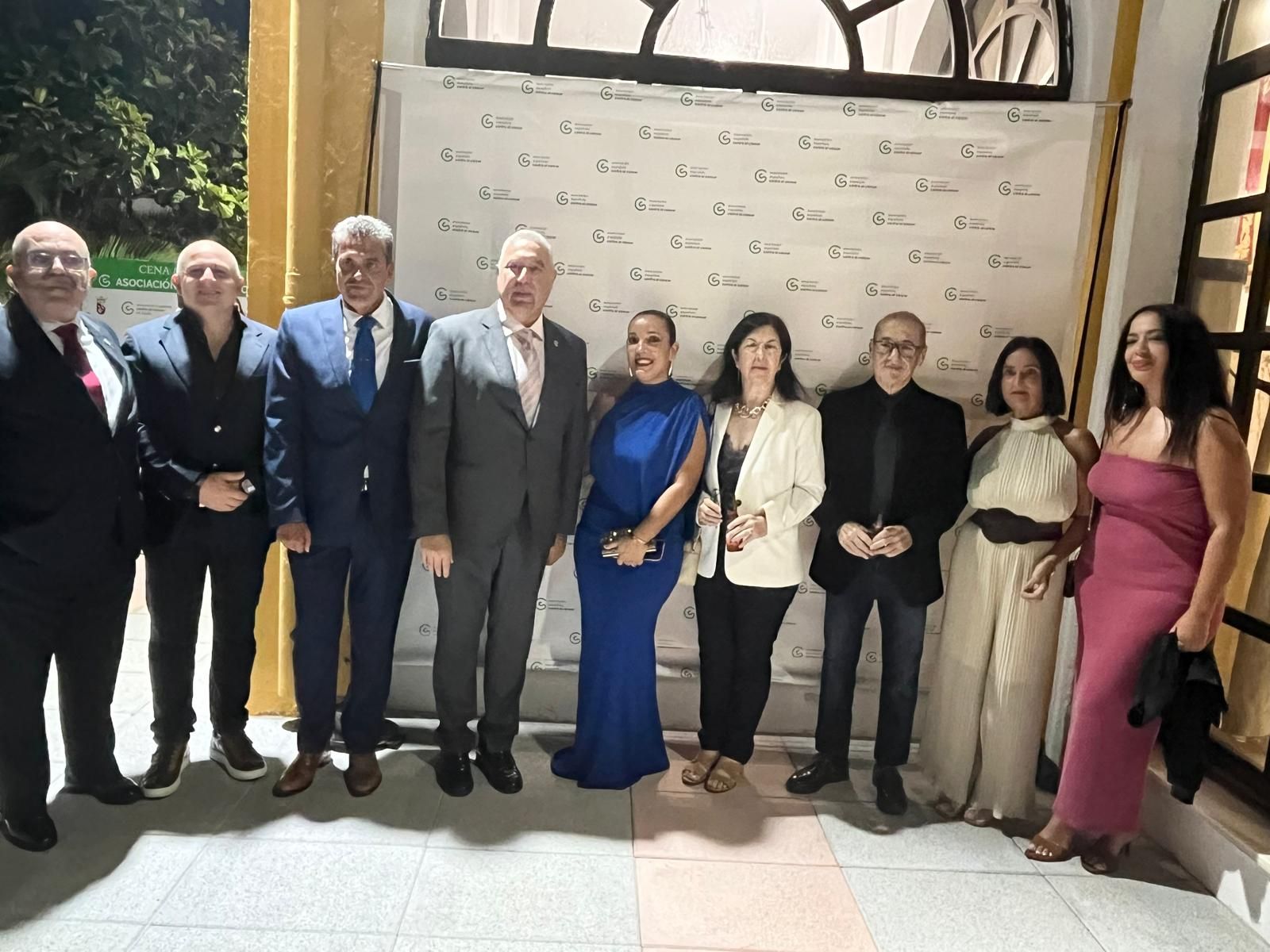 FOGALERÍA | La cena benéfica en Ceuta de la AECC en imágenes