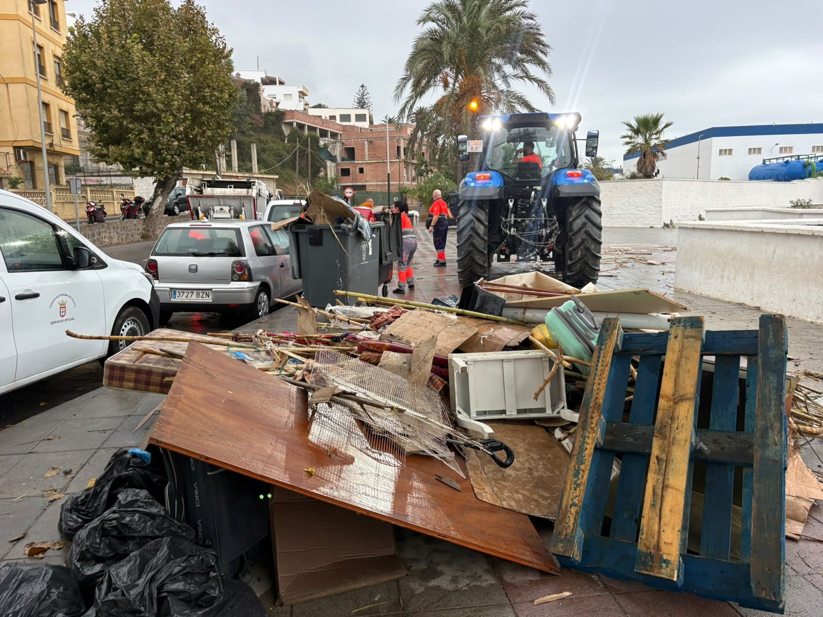 Benítez sigue bajo vigilancia mientras avanza una limpieza que dará paso al vallado