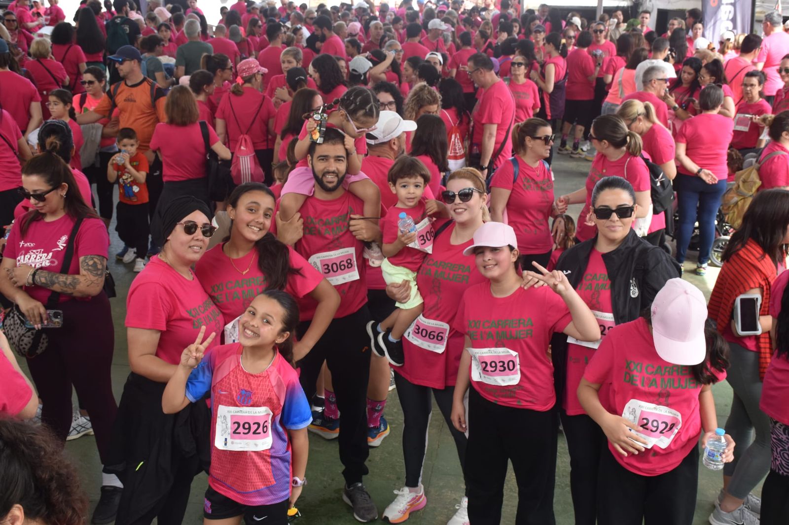 Ceuta se viste de rosa para abrazarse a la vida