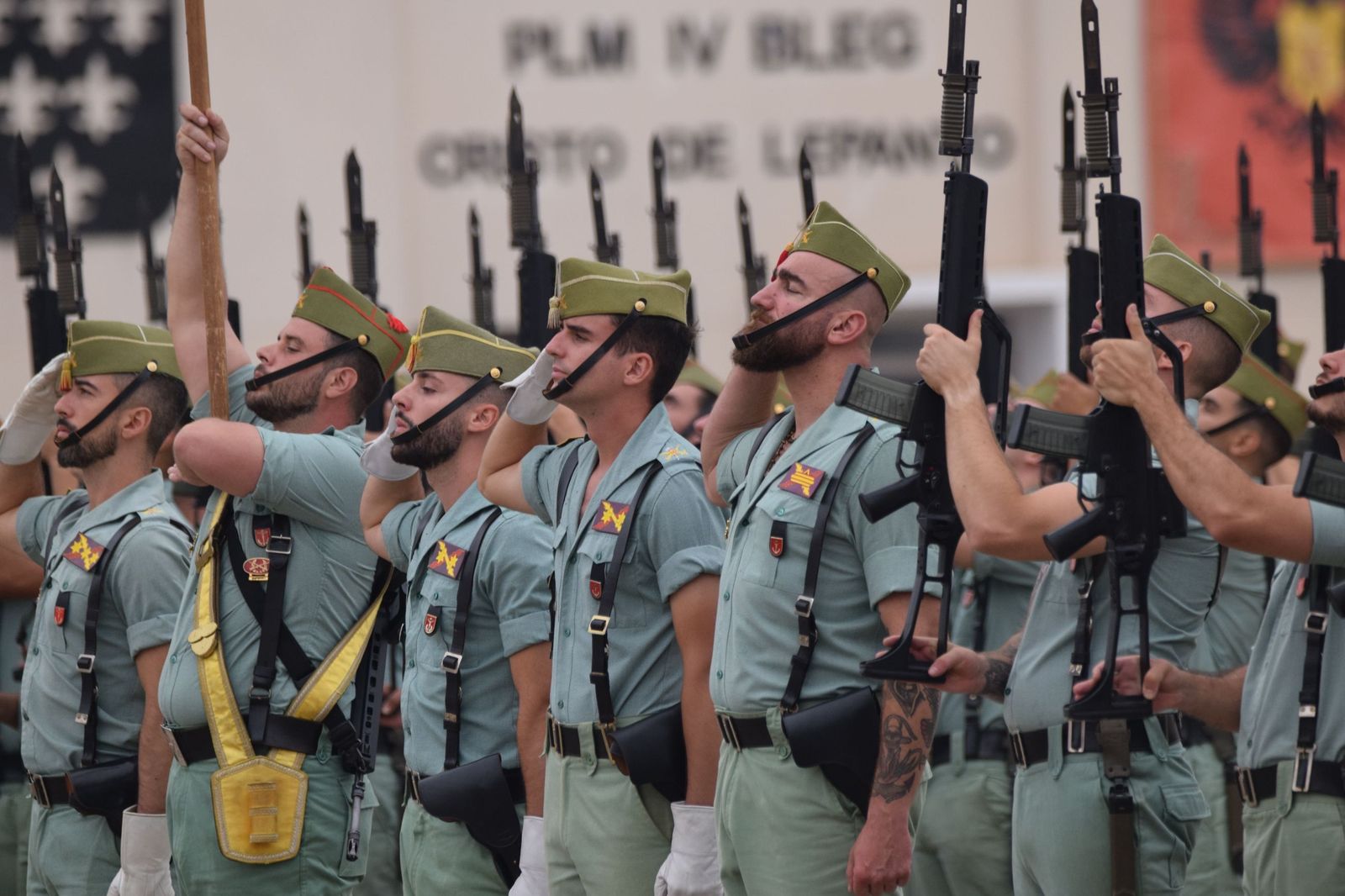 Brillante y marcial celebración del 105 Aniversario de la Legión