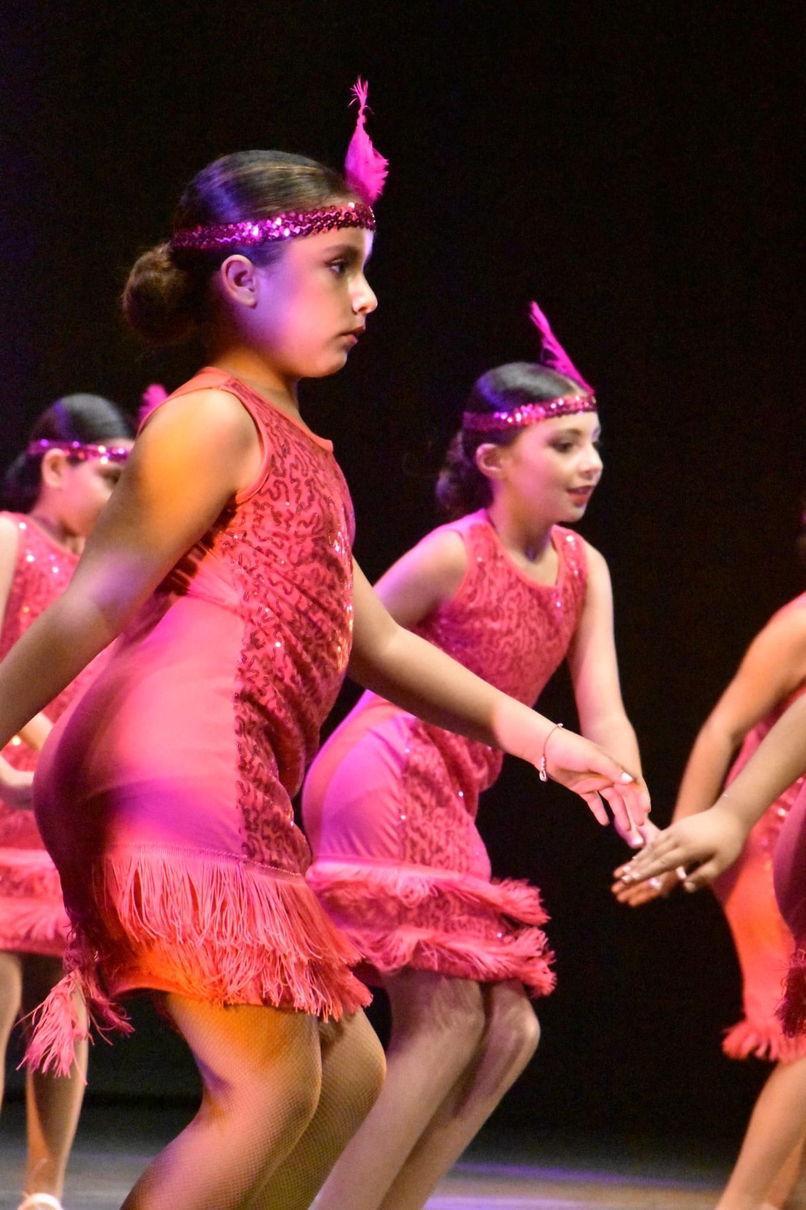 Más de cien bailarinas convierten el Revellín en un escenario de emoción y talento