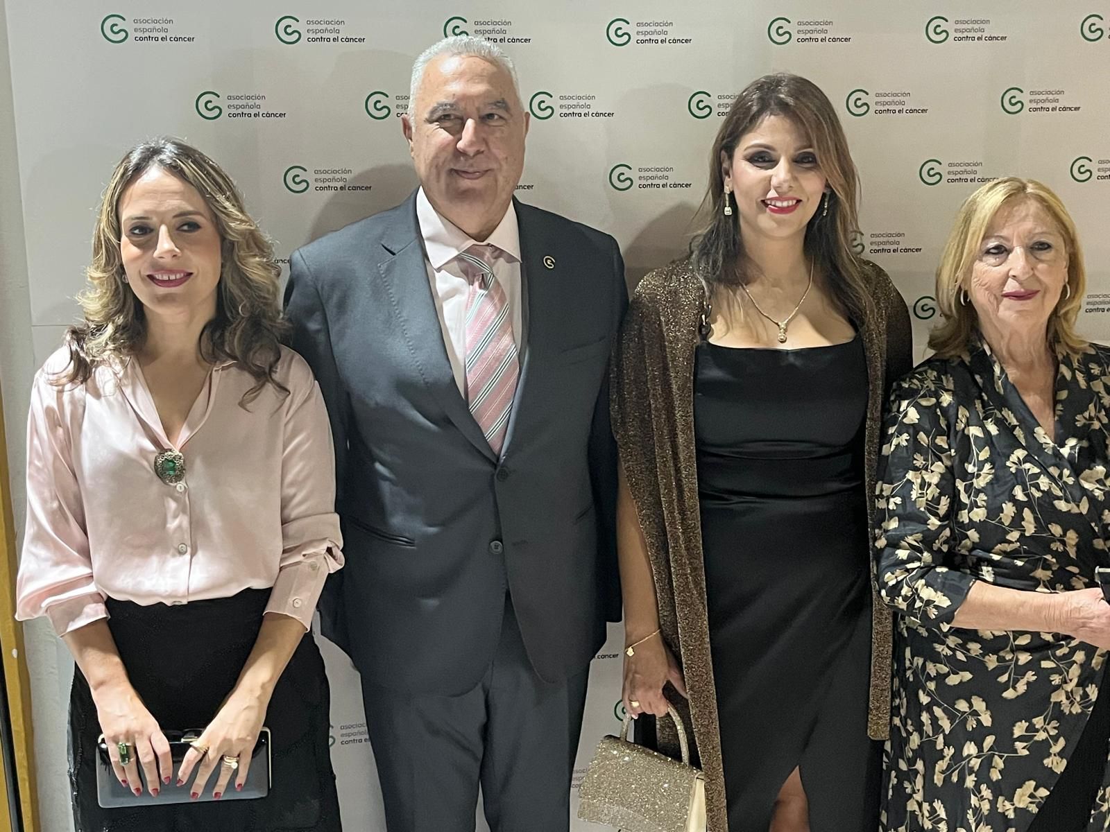 FOGALERÍA | La cena benéfica en Ceuta de la AECC en imágenes