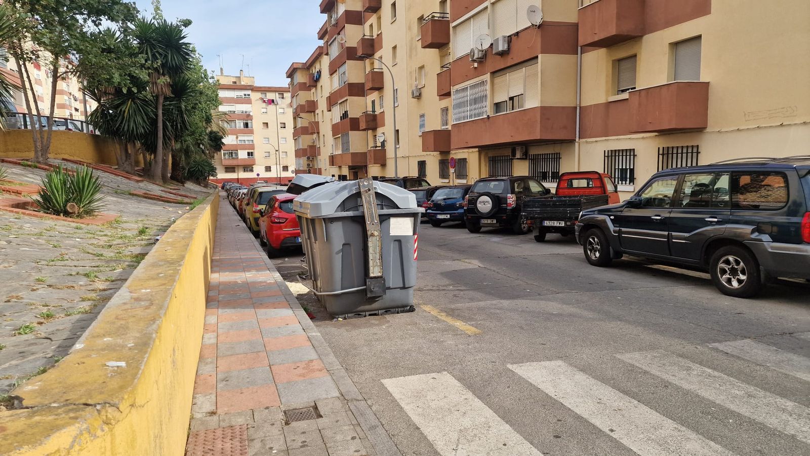 Esta es la calle del Polígono Virgen de África en la que se produjo el robo