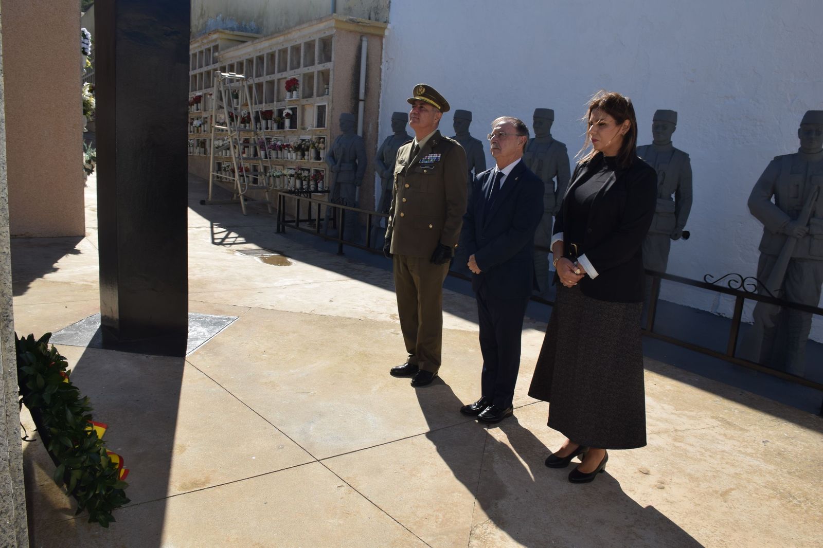 Un recuerdo institucional en el Día de Difuntos para quienes faltan