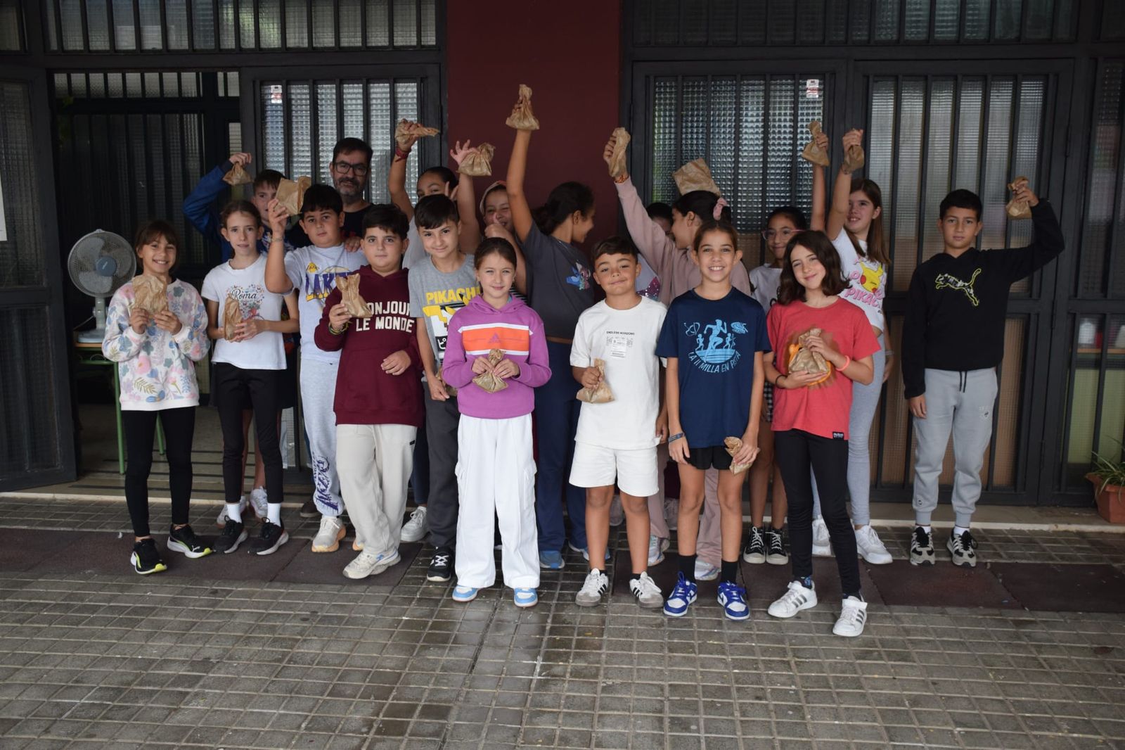 FOTOGALERÍA | El Castañero visita el CEIP Mare Nostrum por 'La Mochila' FOTOGALERÍA | El Castañero visita el CEIP Mare Nostrum por 'La Mochila'