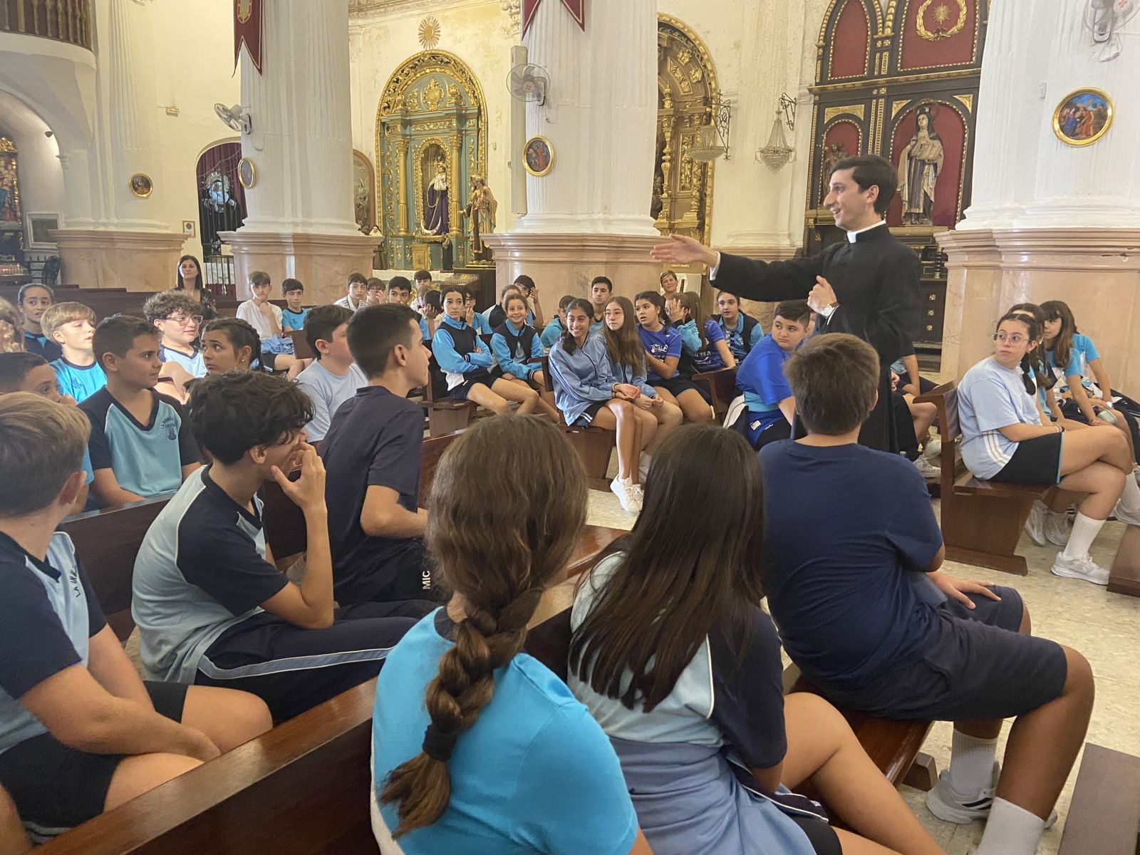 Jornada festiva en el Colegio La Inmaculada con motivo de la víspera del Día de todos los Santos Jornada festiva en el Colegio La Inmaculada con motivo de la víspera del Día de todos los Santos