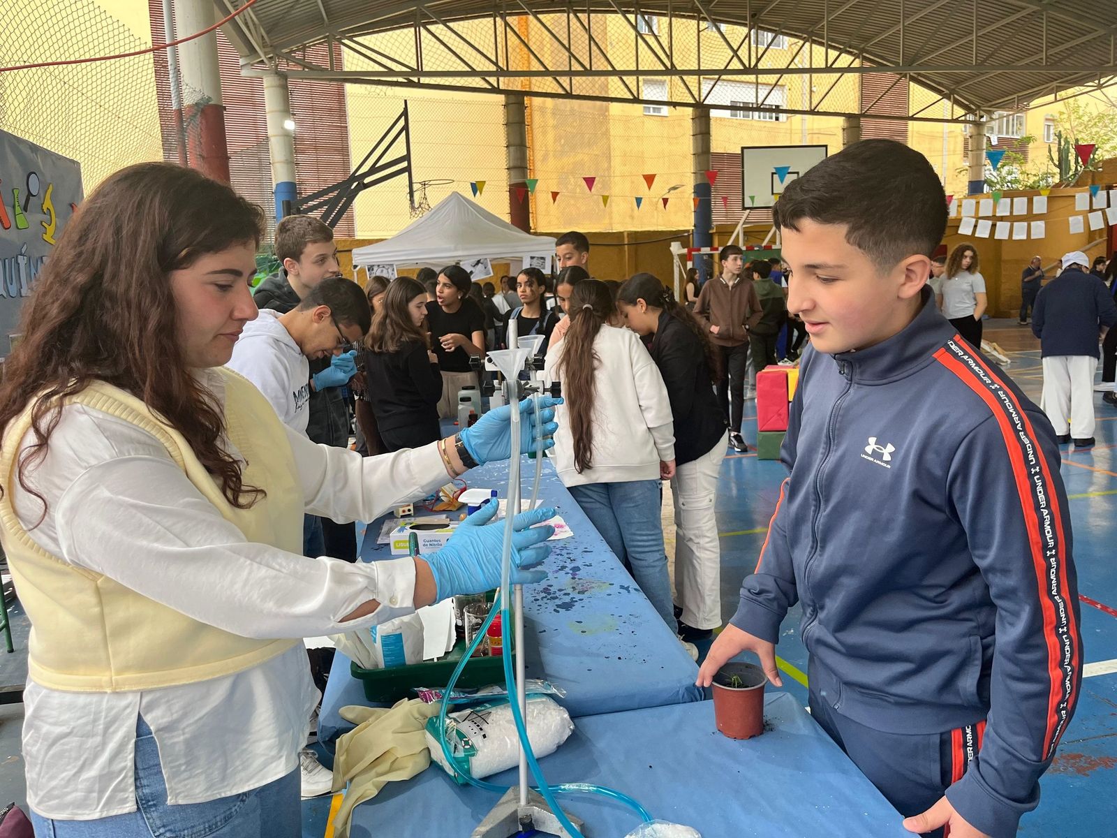 Expoabyla abre sus puertas con innovación, creatividad y convivencia entre centros educativos