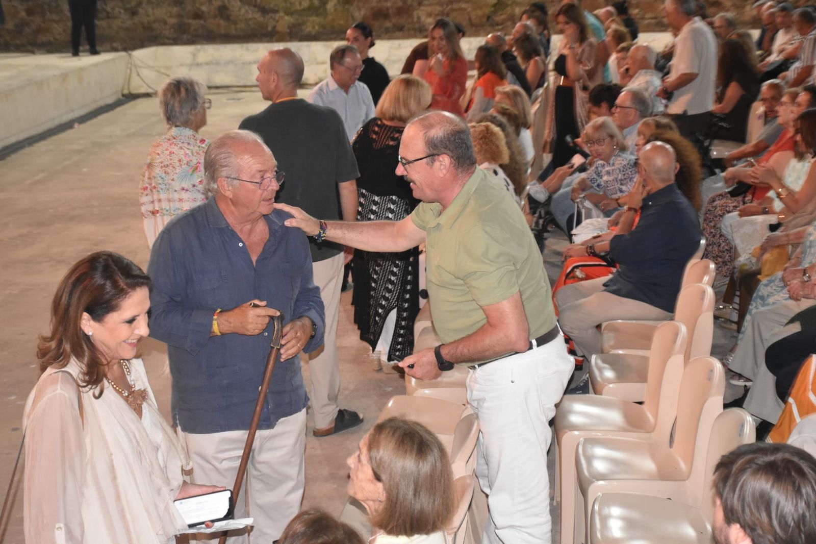 Miguel Poveda llena de poderío las Murallas en la noche más flamenca del año