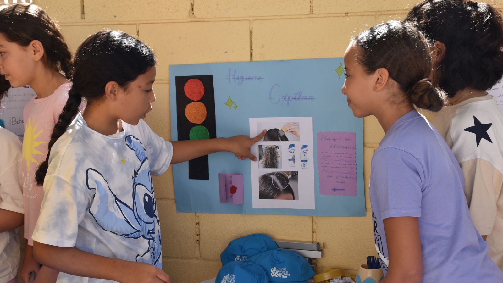 Feria de Hábitos Saludables organizada por la enfermera escolar del CEIP Santa Amelia, Alejandra González