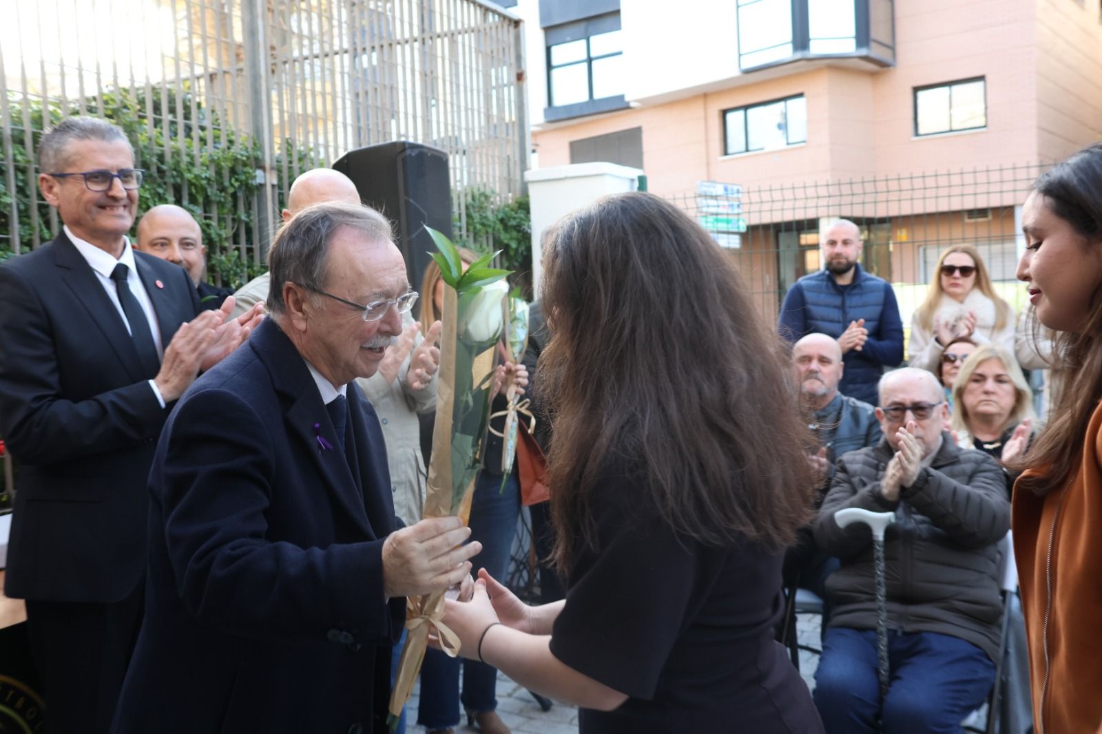 Sentido homenaje de la RFFCE a personas que dejaron huellas en el fútbol