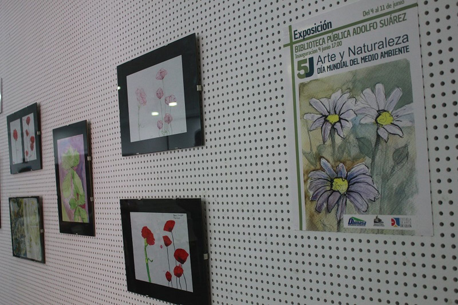 Las exposiciones de la Escuela de Arte en la ‘Adolfo Suárez’. / FOTO S.C.