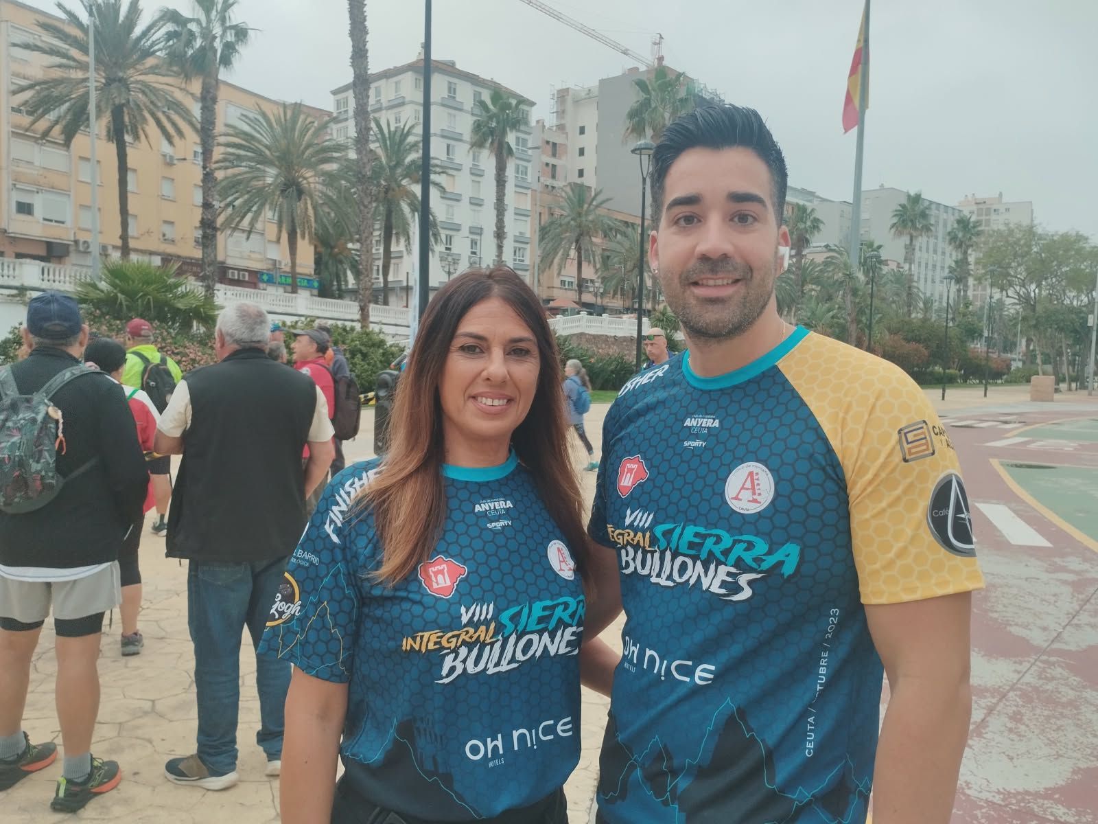 Participantes en la 'Vuela a Ceuta Andando'